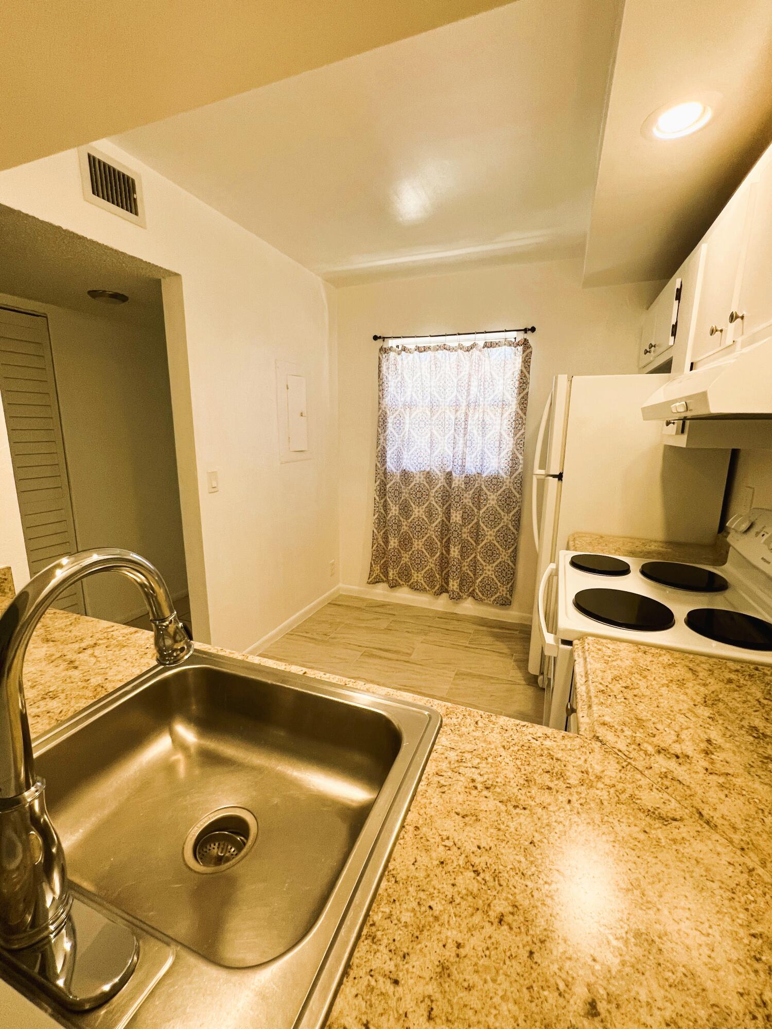 7149 Golf Colony Court 102 Property Photo 6