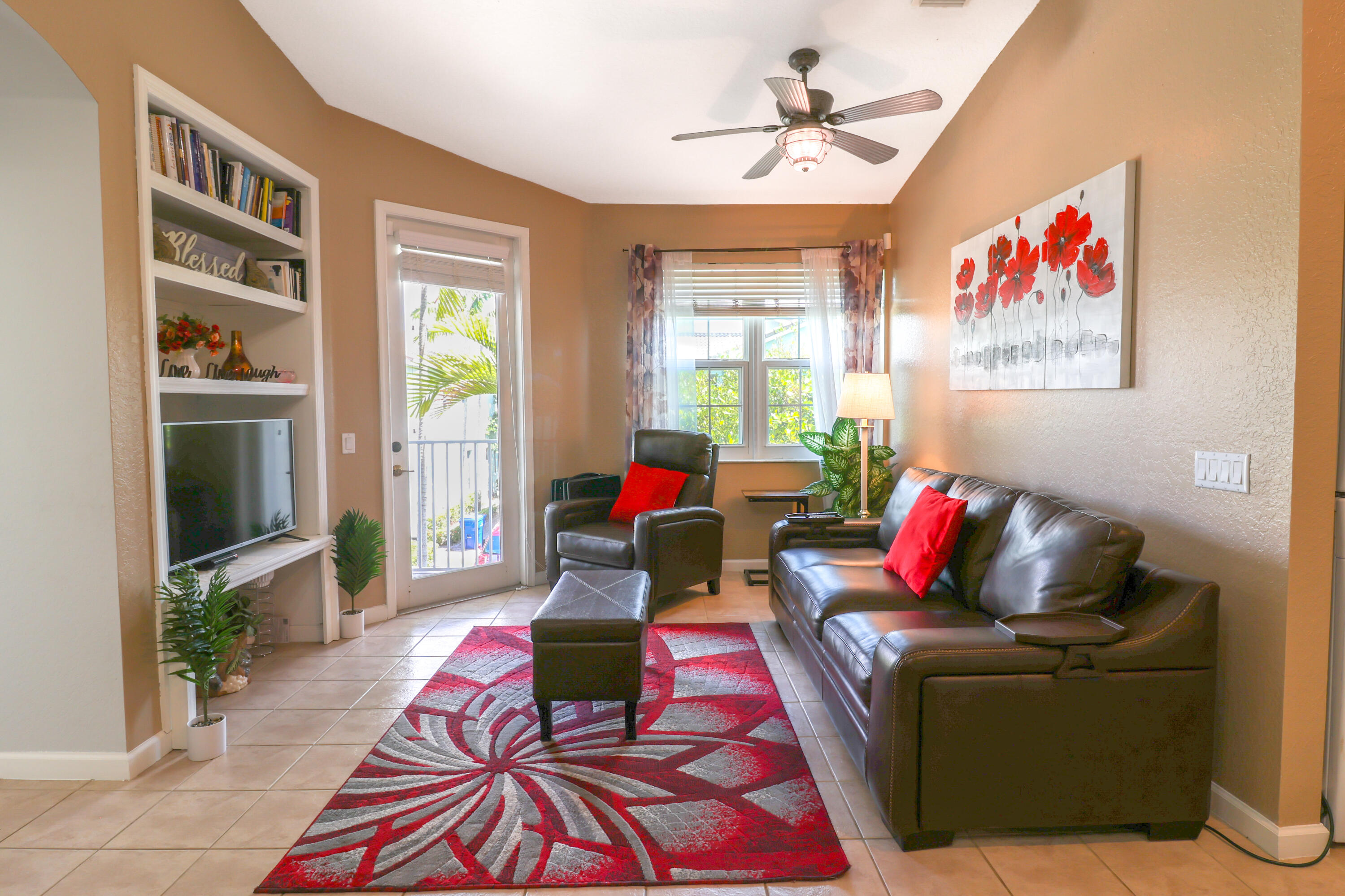 3133 Laurel Ridge Circle Property Photo 3