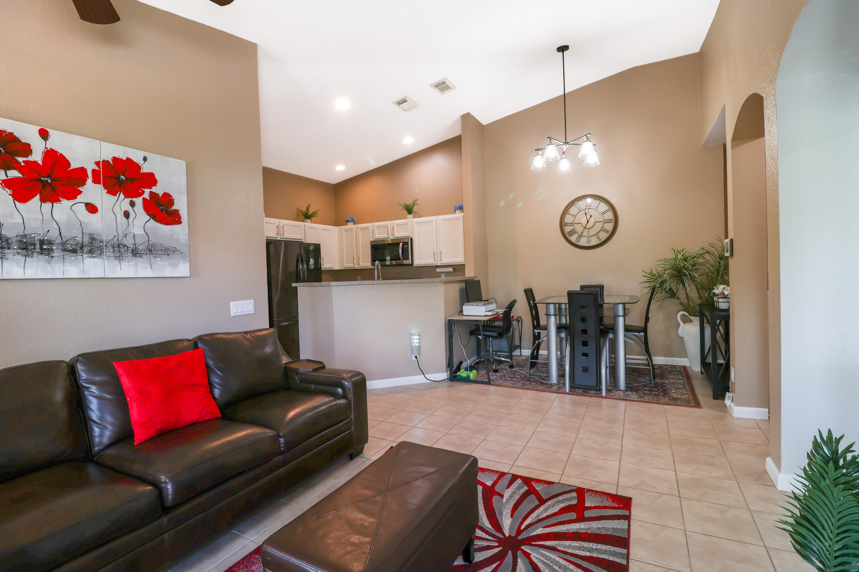 3133 Laurel Ridge Circle Property Photo 5