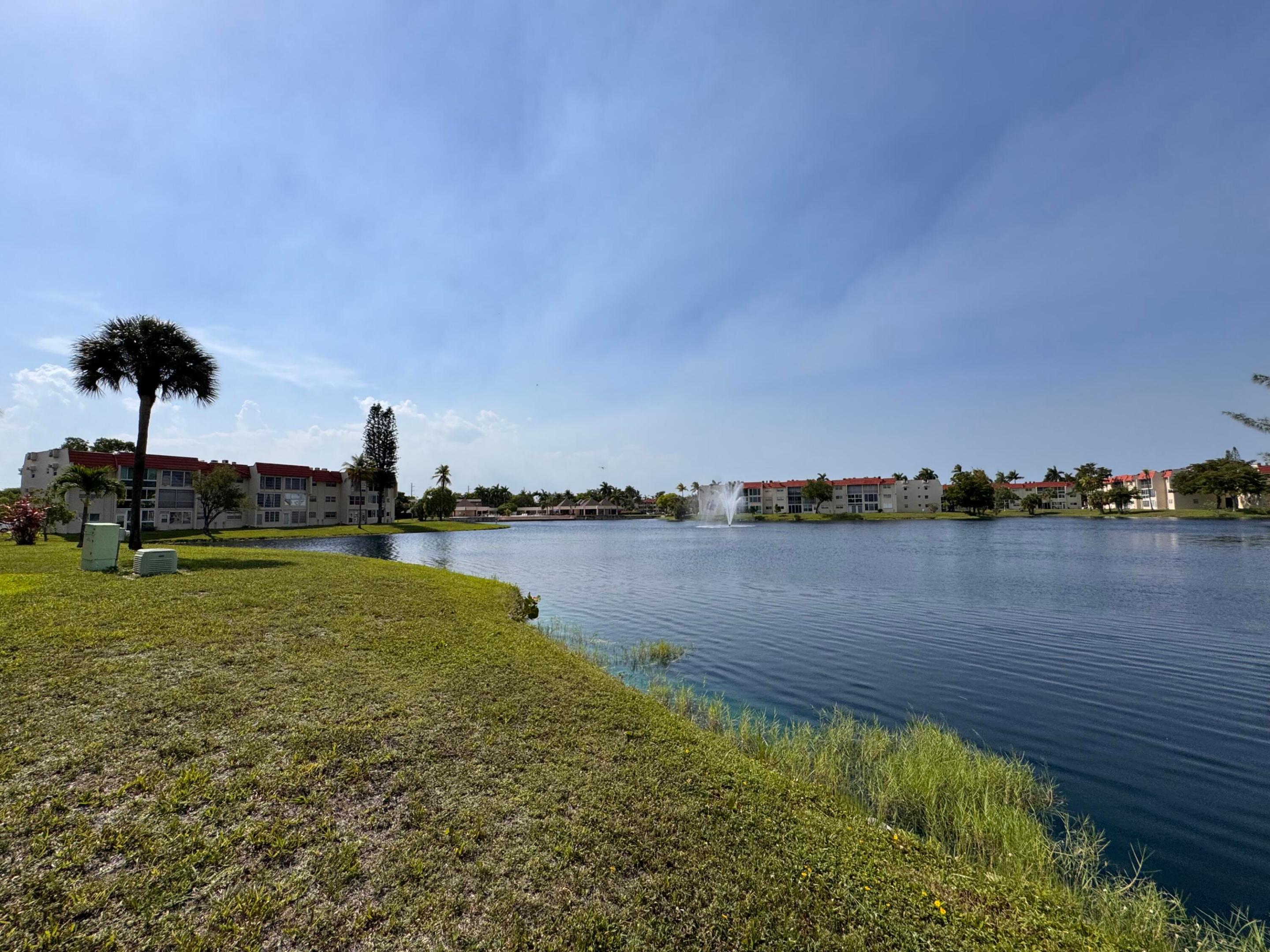 2831 E Sunrise Lakes Drive E 311 Property Photo 20