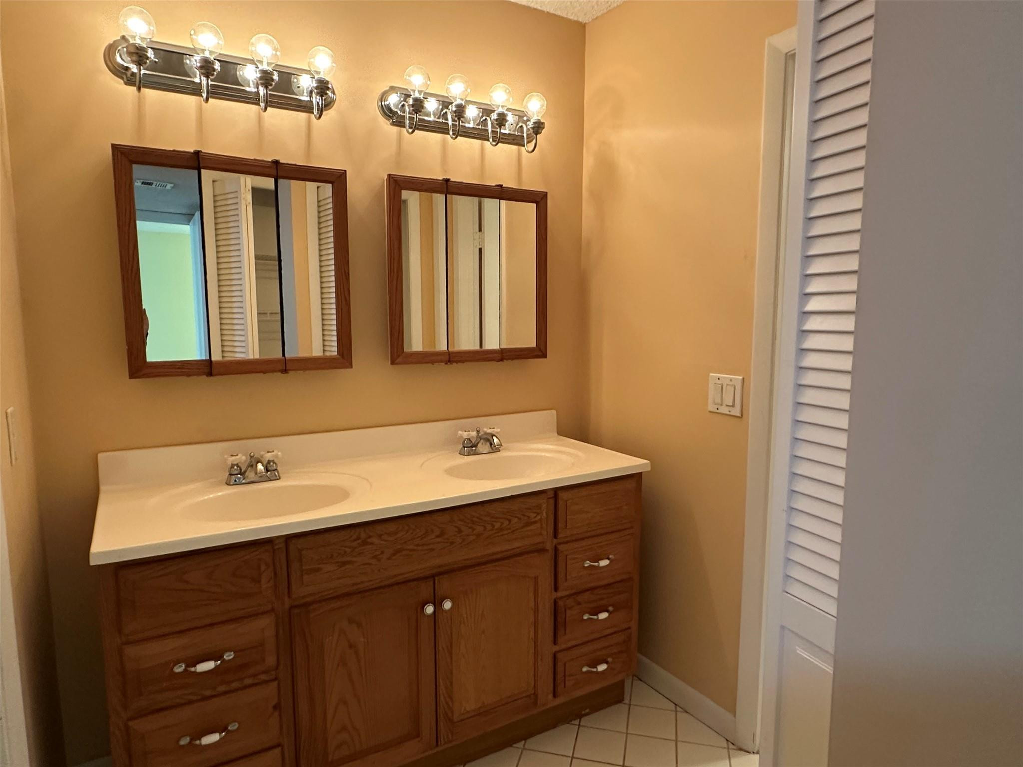 310 Racquet Club Road 103 Property Photo 7