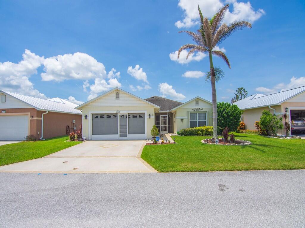 6704 Picante Circle Property Photo 4