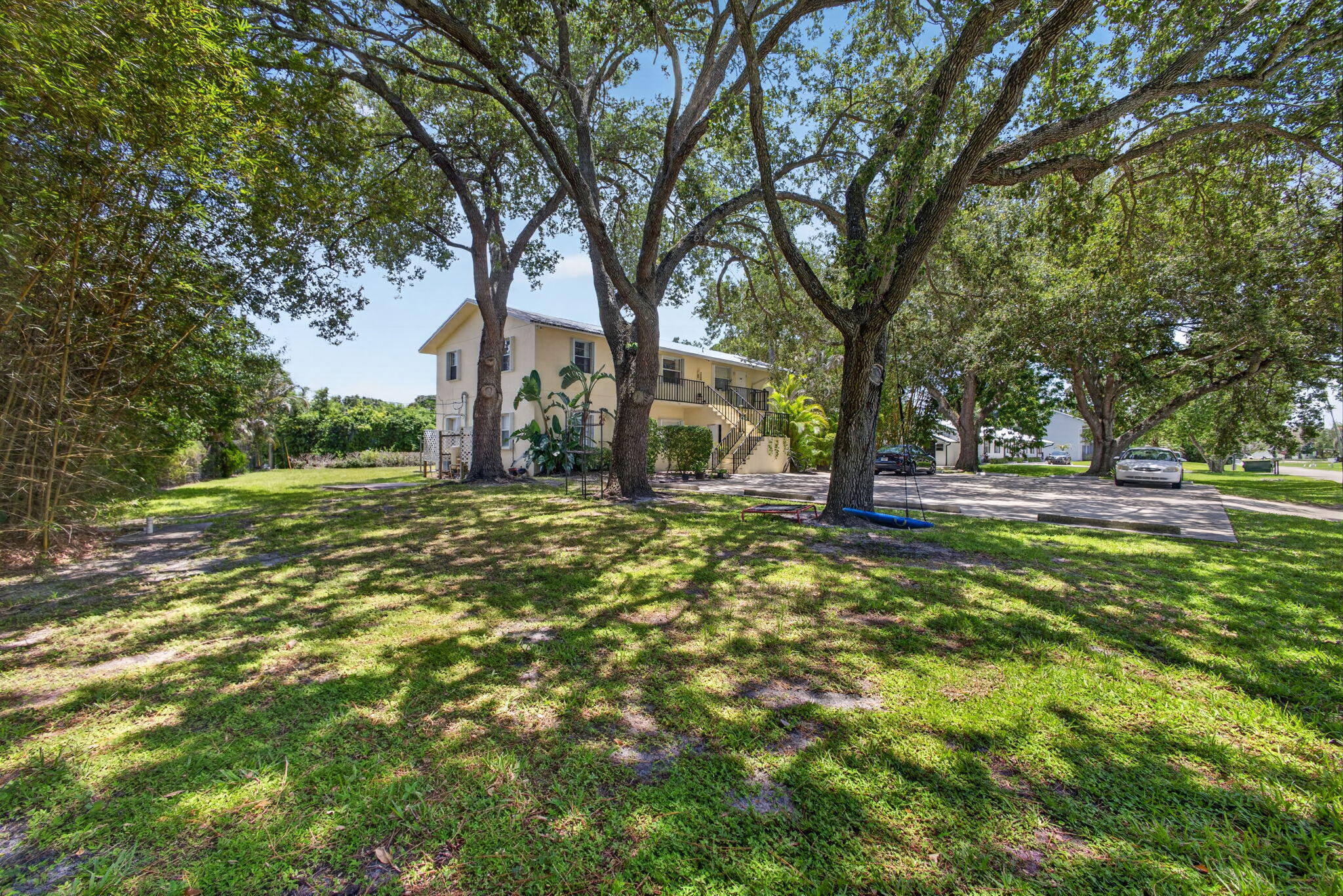 708 Sw Gardens Boulevard Property Photo 4