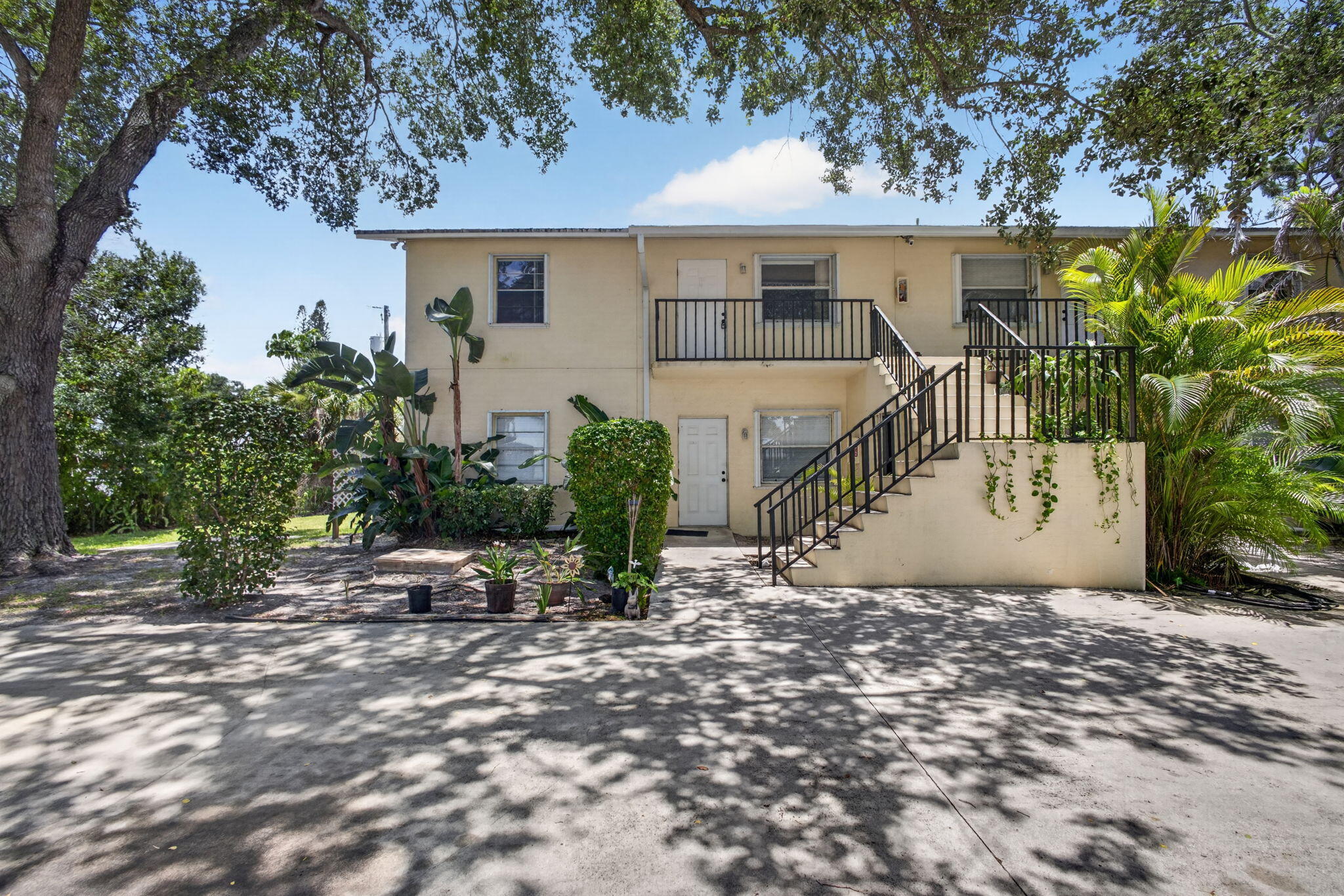 708 Sw Gardens Boulevard Property Photo 6
