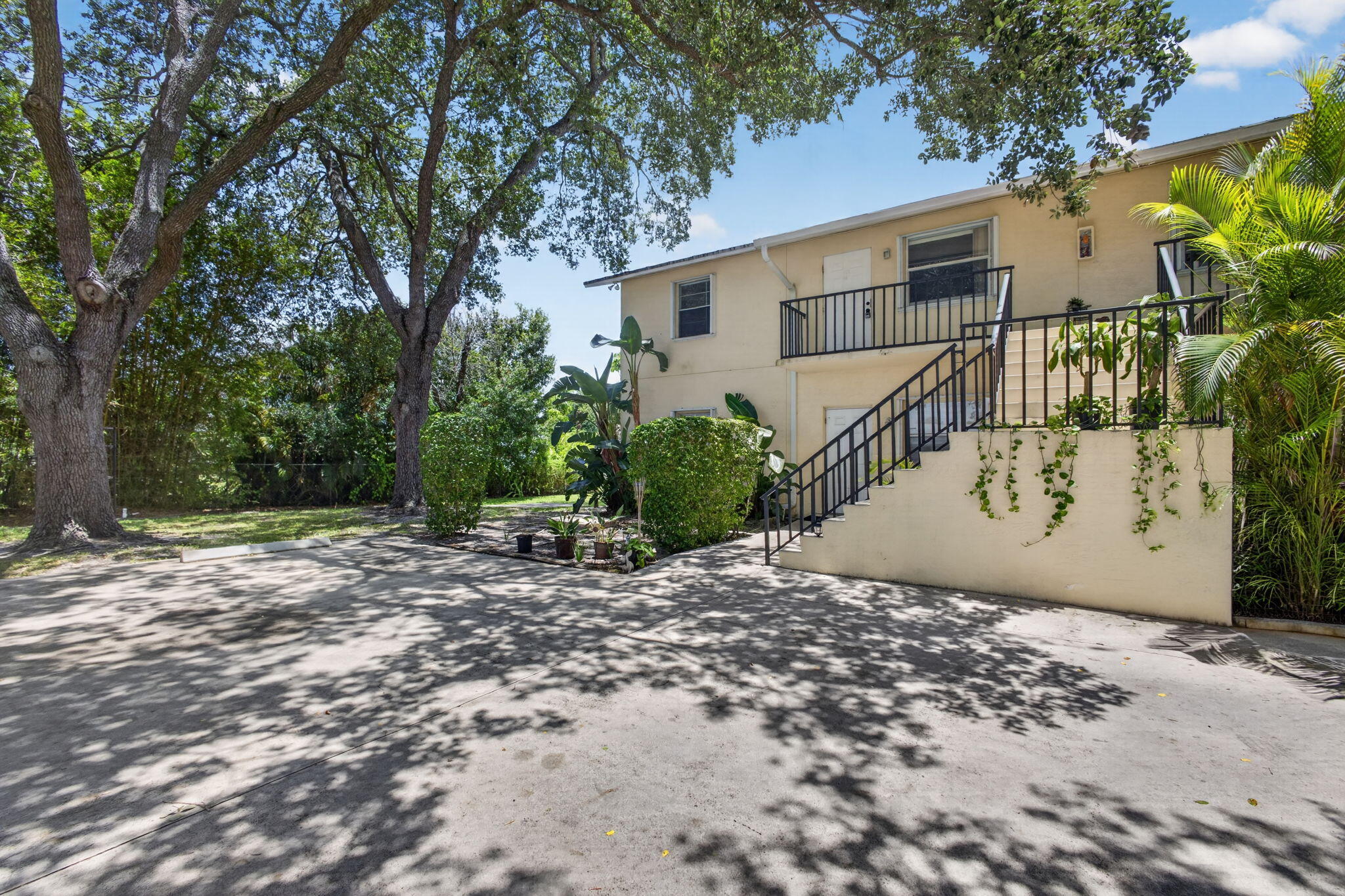 708 Sw Gardens Boulevard Property Photo 7
