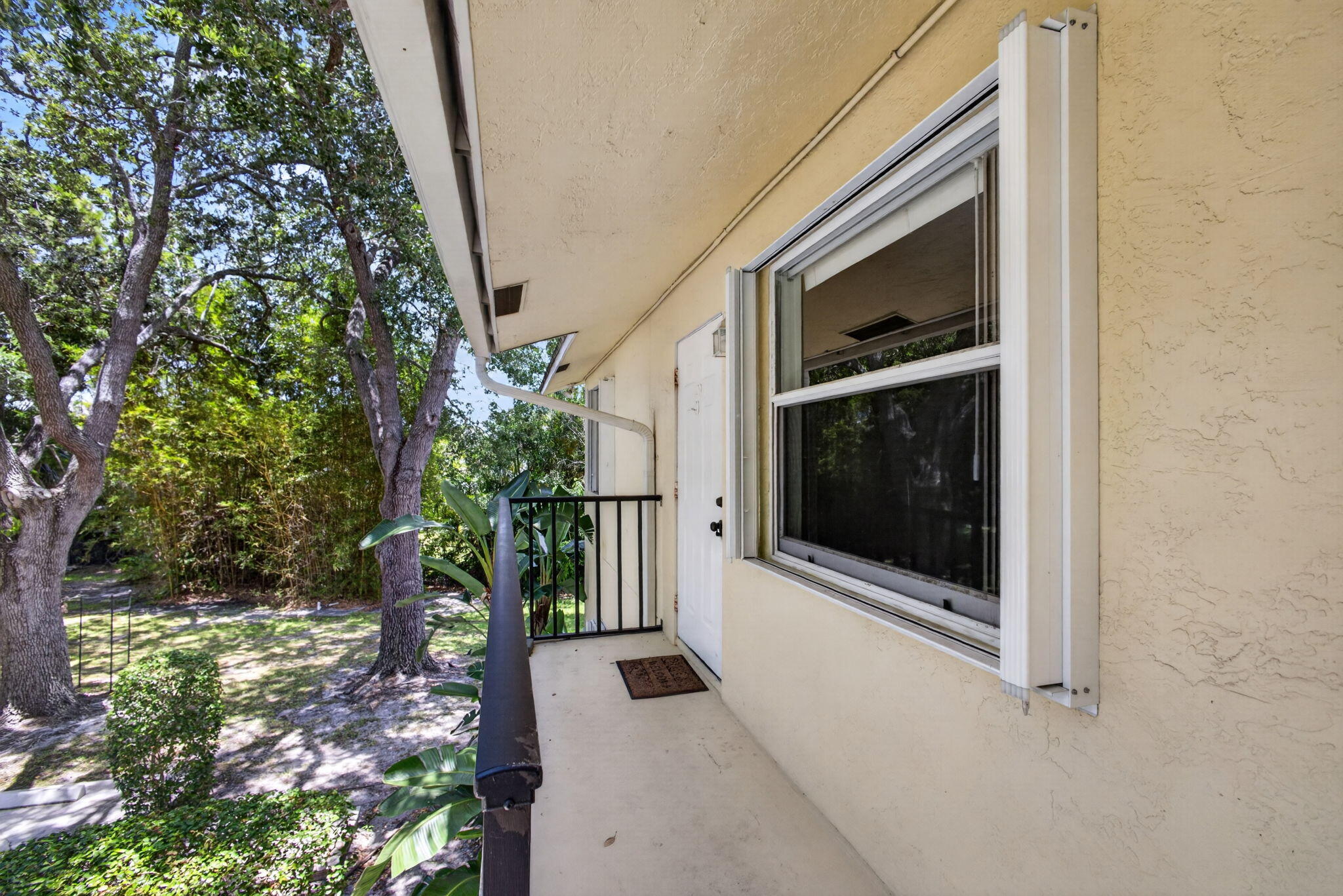 708 Sw Gardens Boulevard Property Photo 8