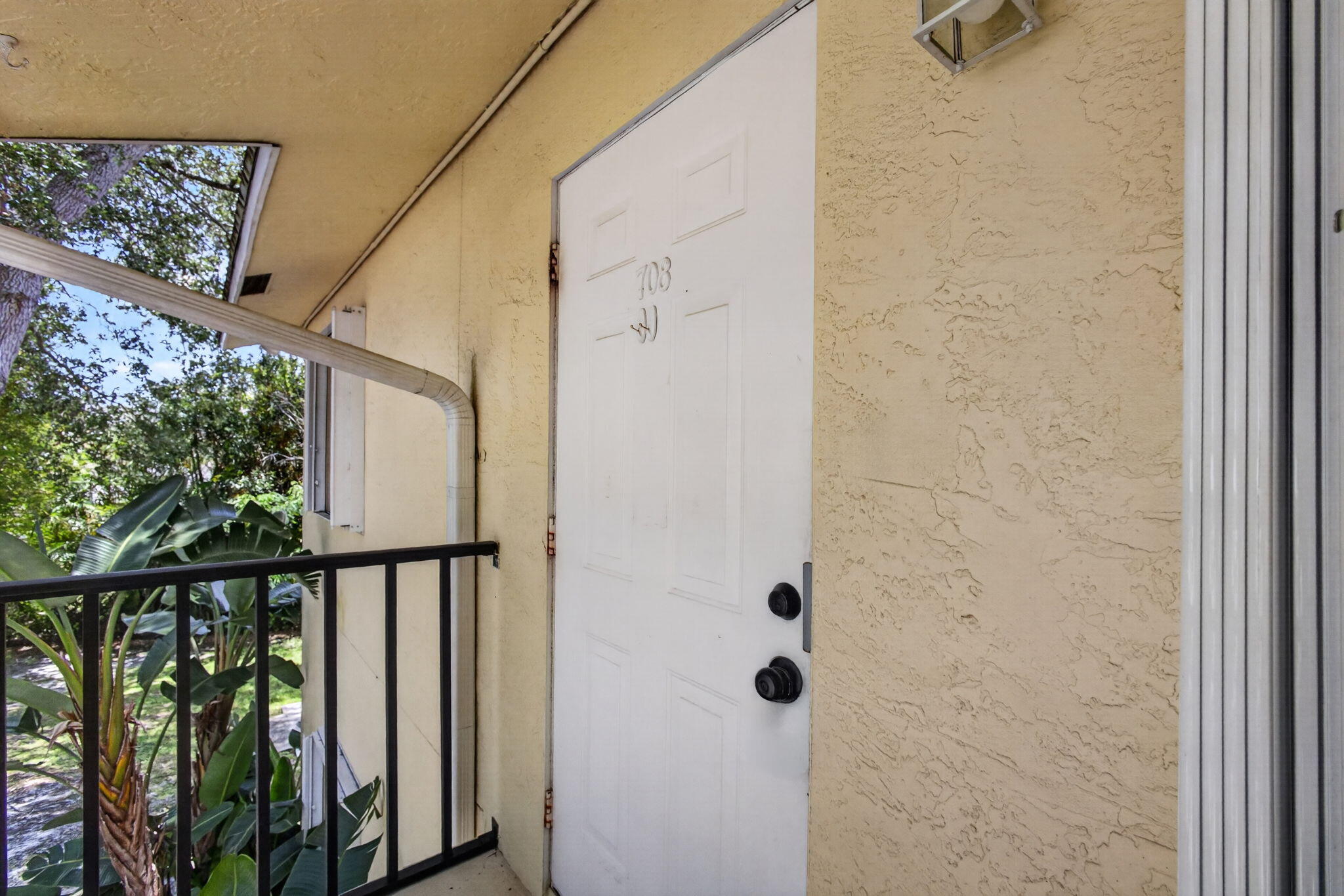 708 Sw Gardens Boulevard Property Photo 9