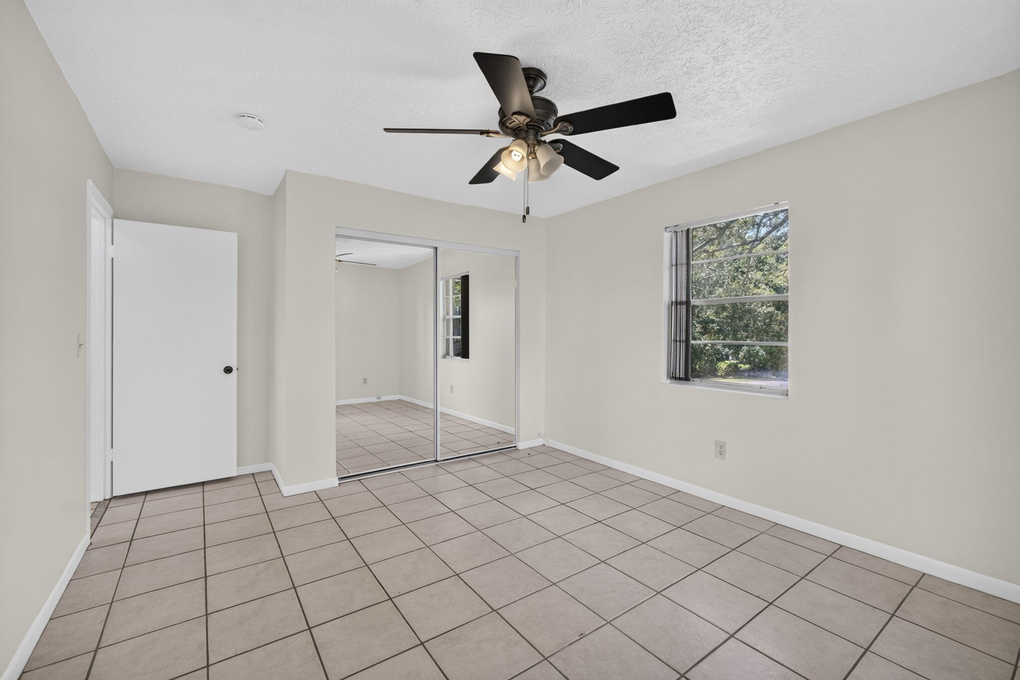 708 Sw Gardens Boulevard Property Photo 28