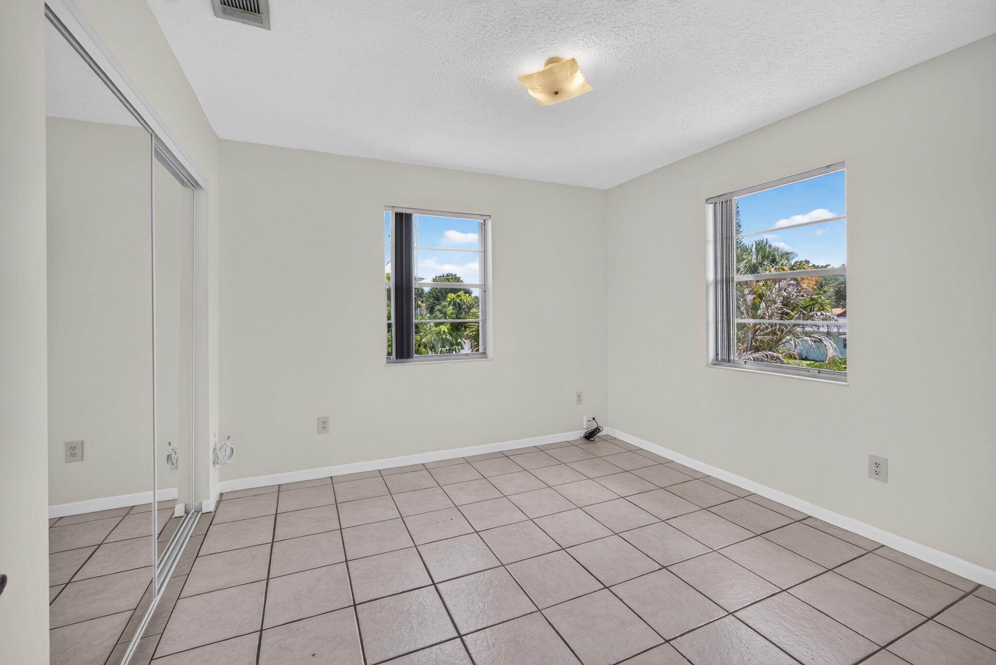 708 Sw Gardens Boulevard Property Photo 31