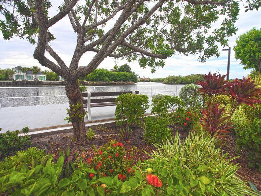 320 Horizons 103 Property Photo 25