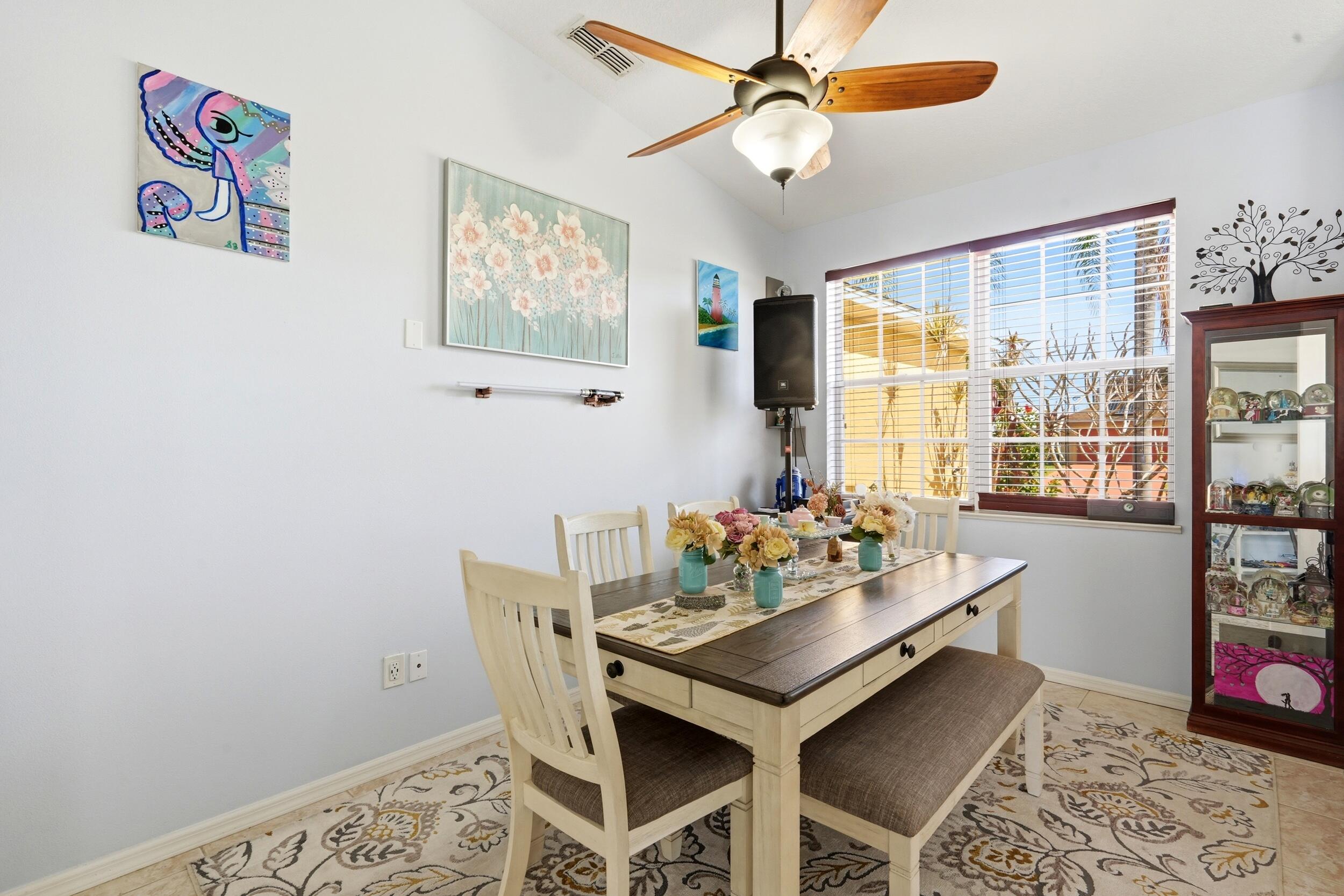 1202 Sw San Esteban Avenue Property Photo 8