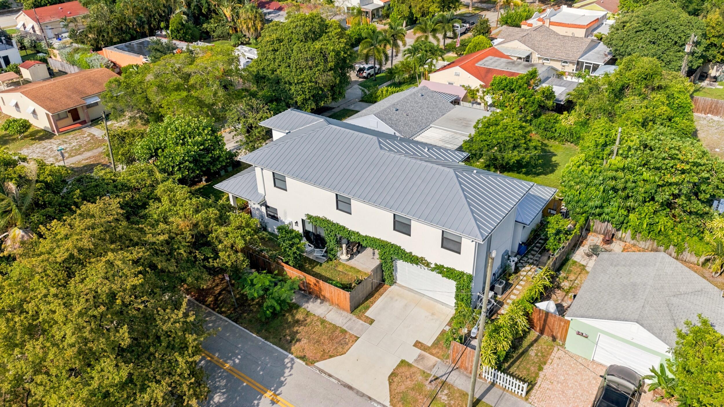 740 Winters Street Property Photo 3