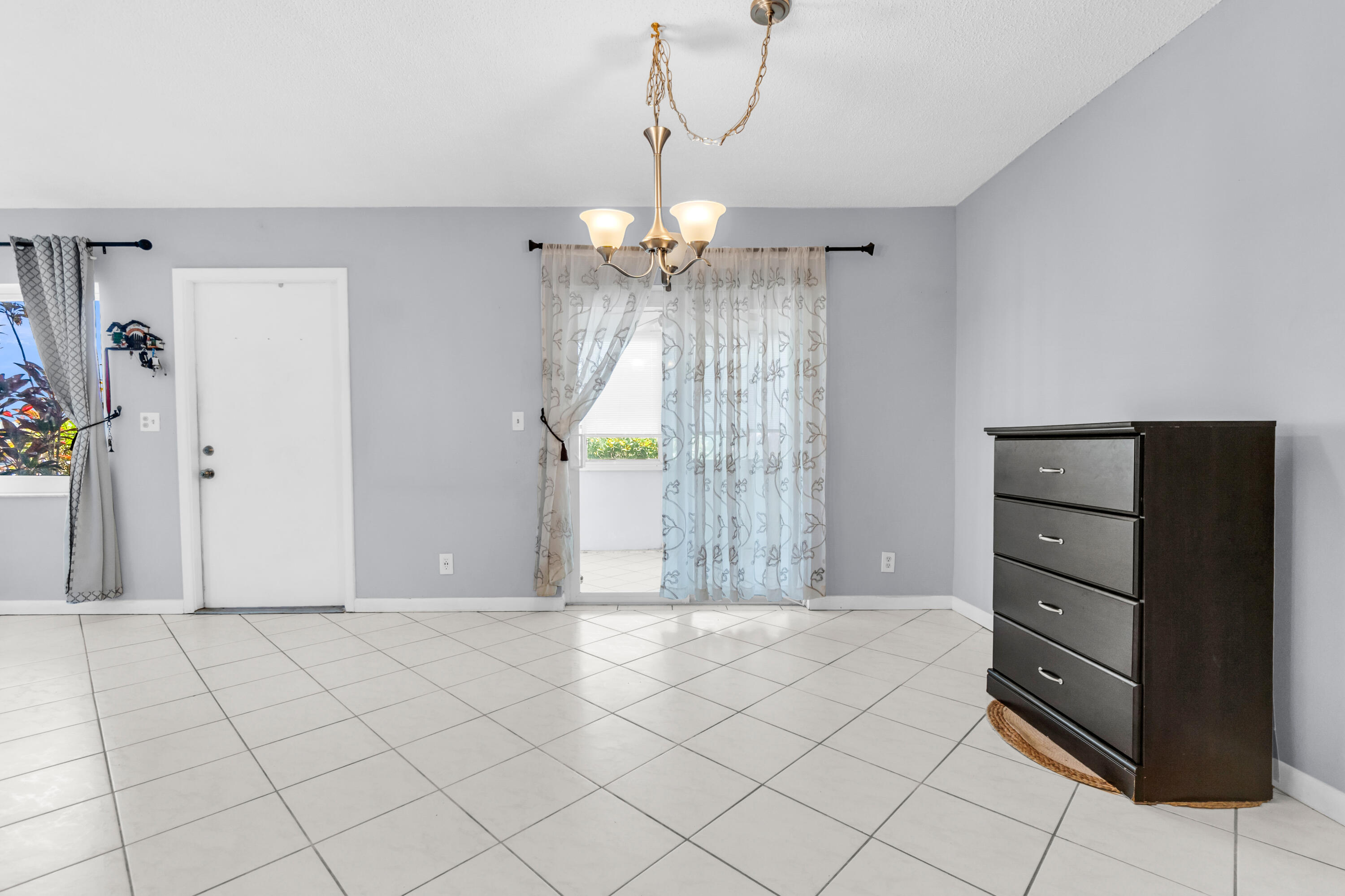 3360 Ne Rossi Court Ne Property Photo 8