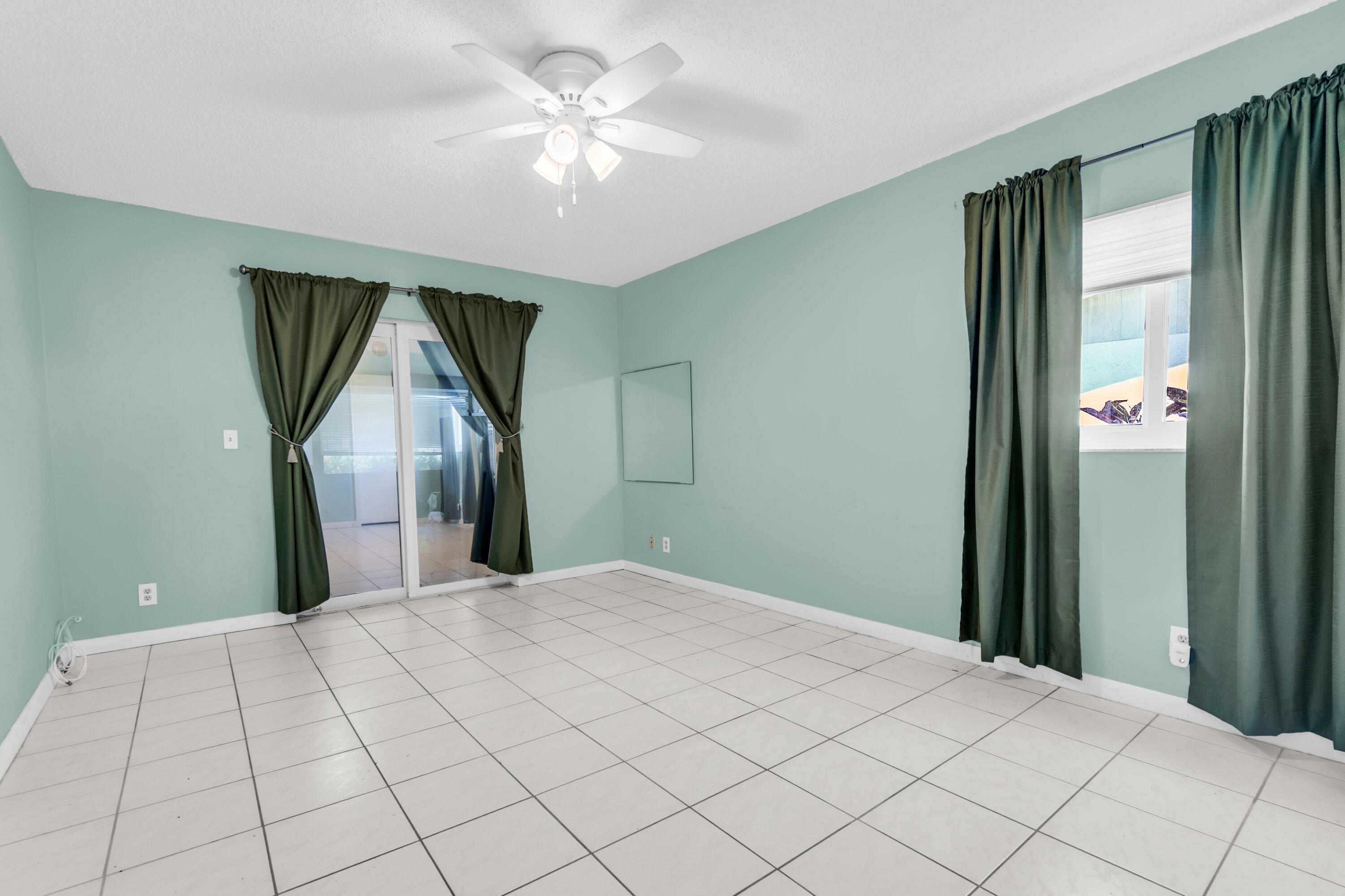 3360 Ne Rossi Court Ne Property Photo 9