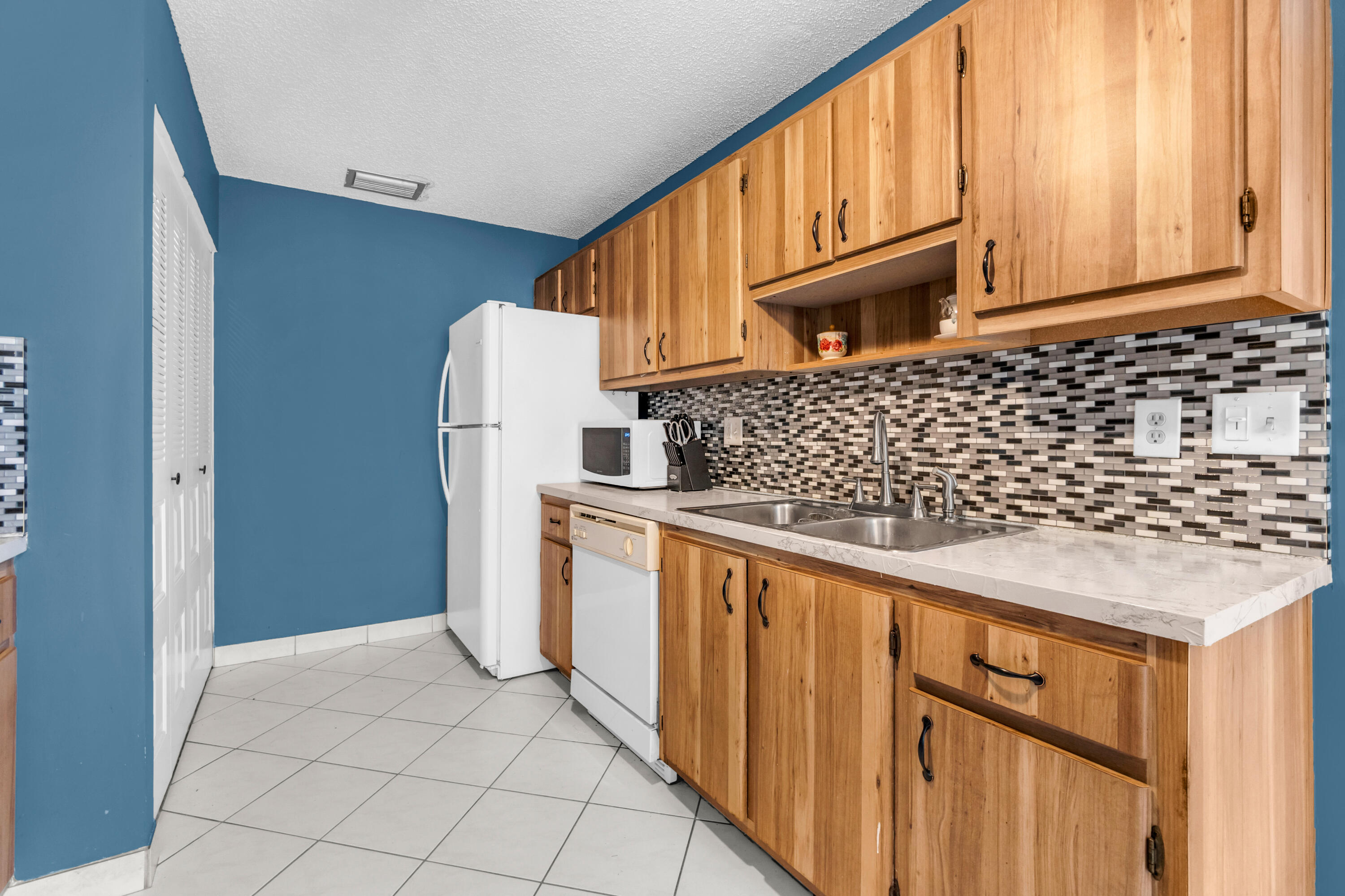 3360 Ne Rossi Court Ne Property Photo 17