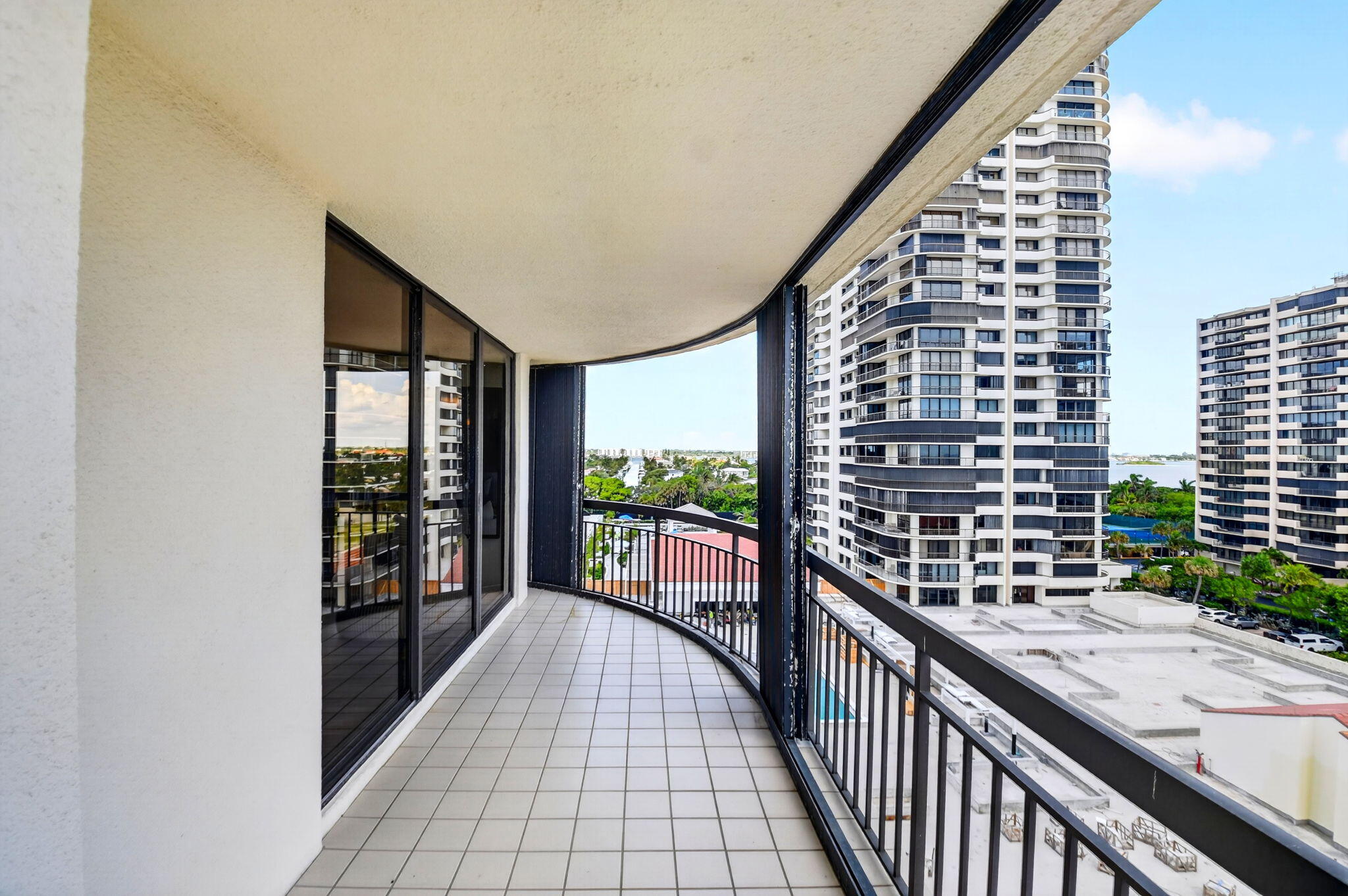 4000 N Ocean Drive 703 Property Photo 33