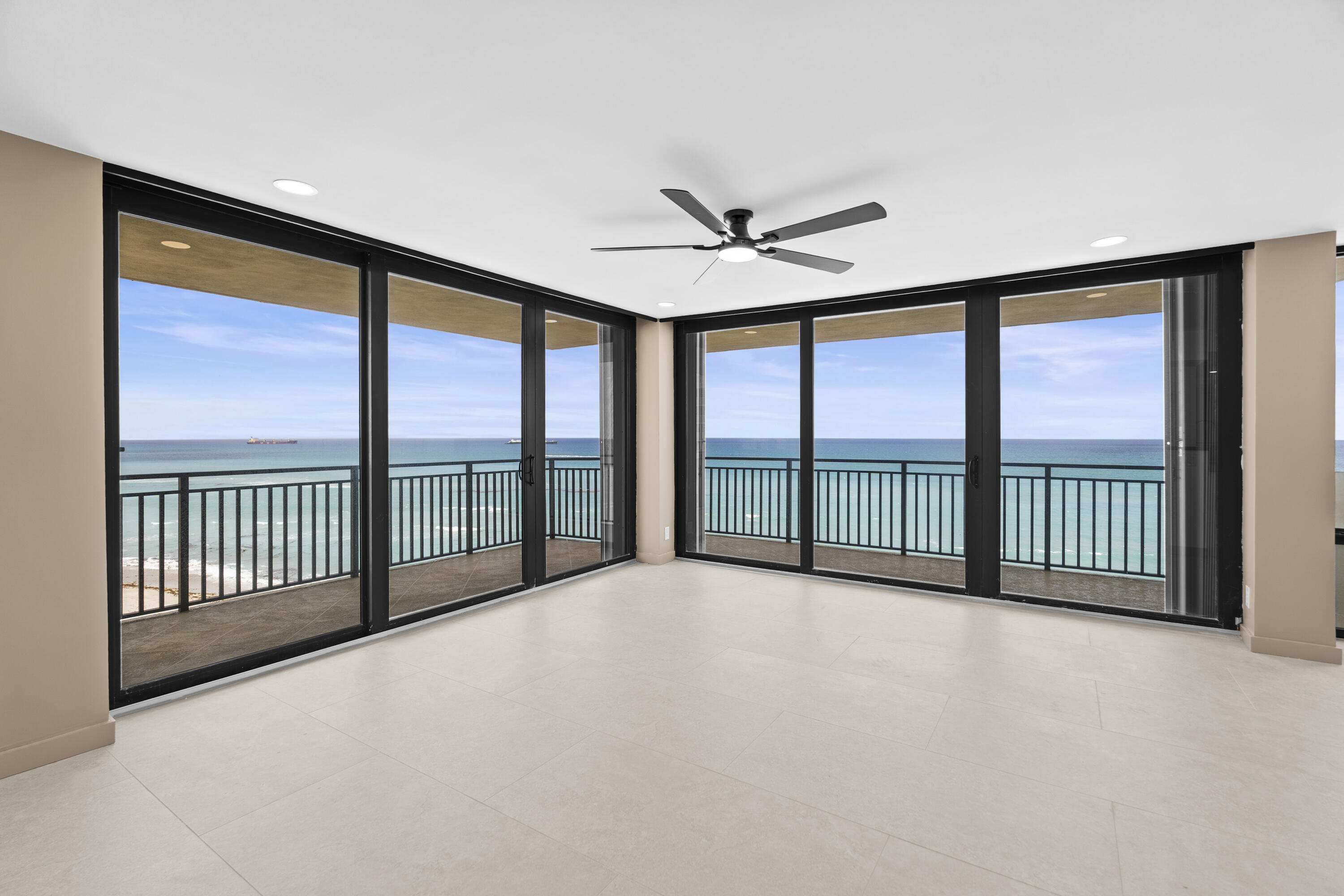 5460 N Ocean Drive 6a Property Photo 6