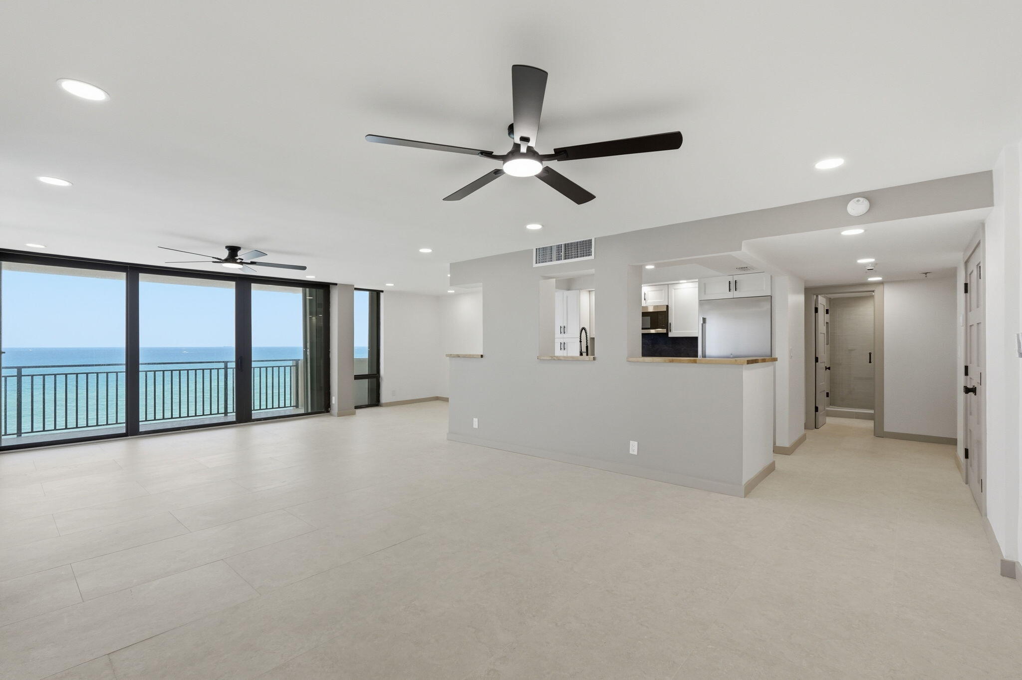 5460 N Ocean Drive 6a Property Photo 7