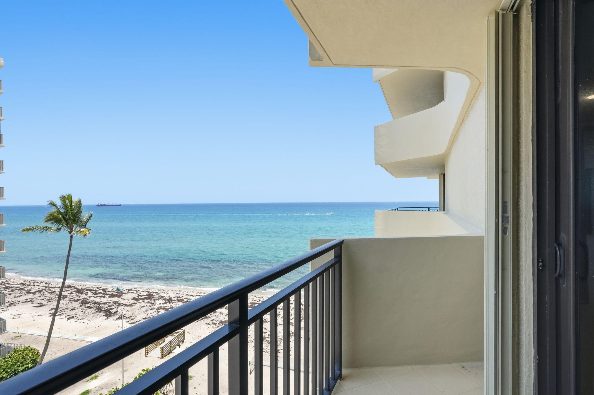 5460 N Ocean Drive 6a Property Photo 29