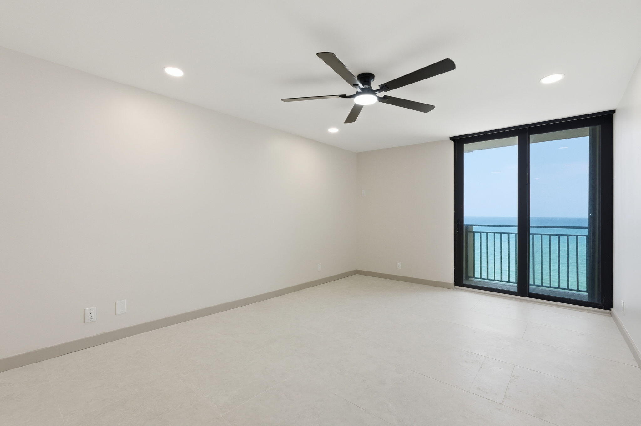 5460 N Ocean Drive 6a Property Photo 32