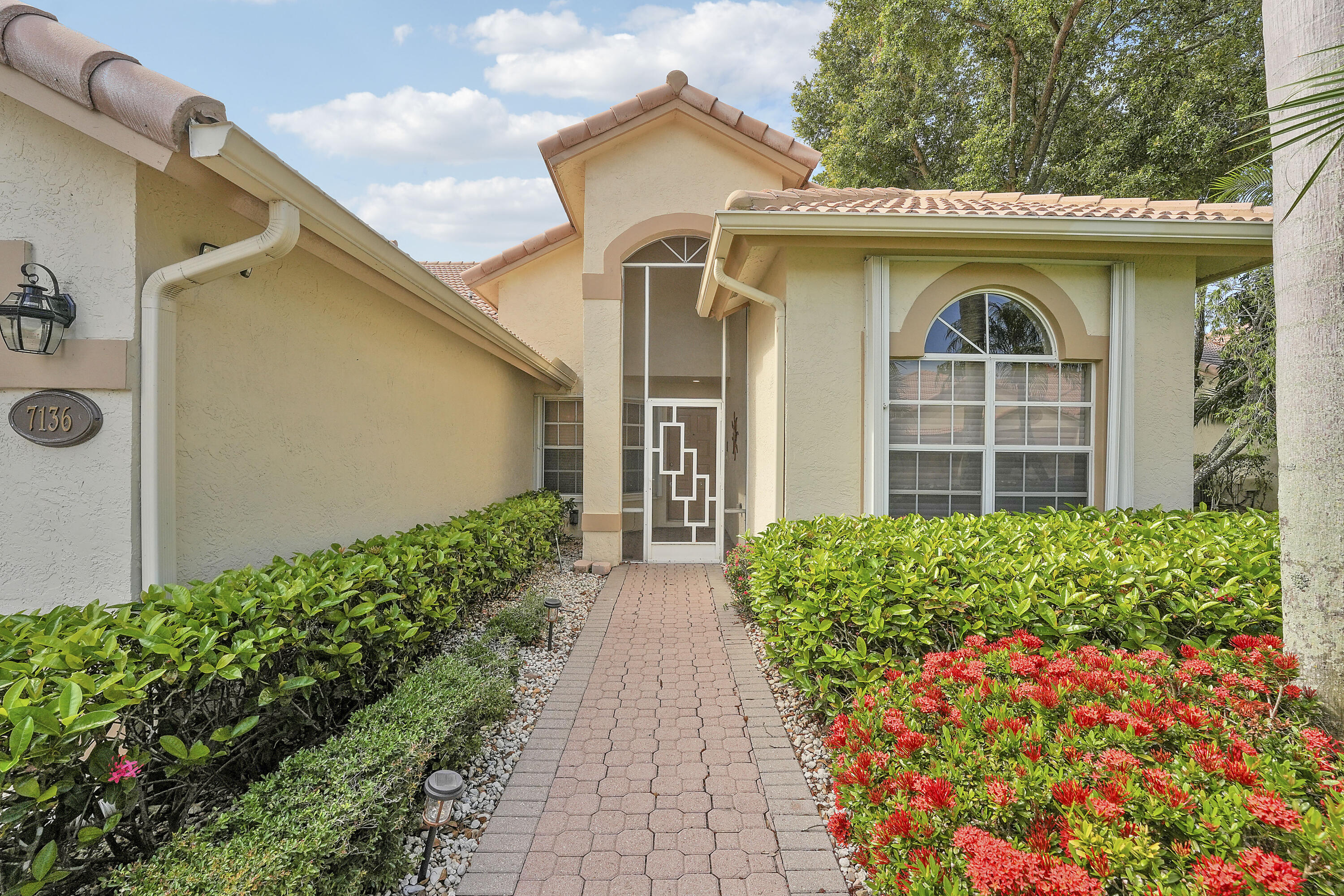 7136 Ashford Lane