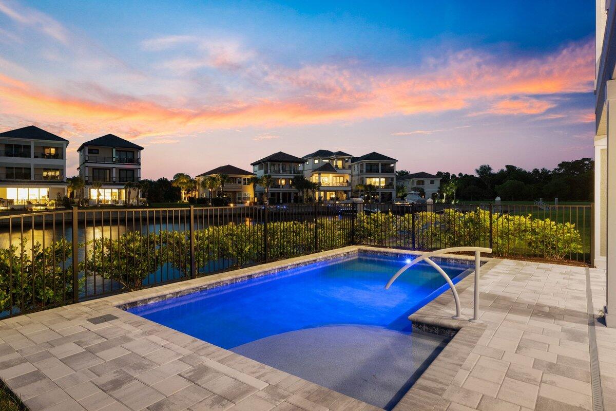 18 Spinaker Circle Property Photo 5