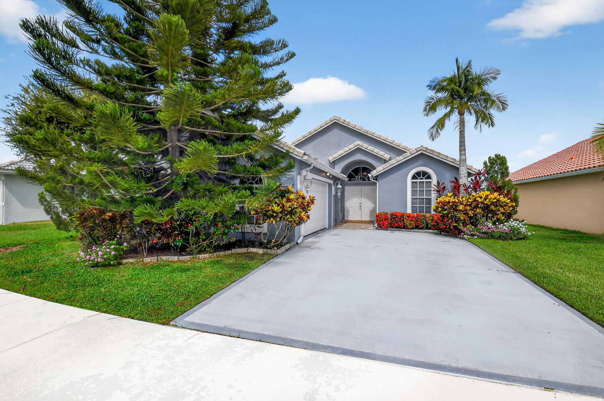 7777 Stirling Bridge Boulevard S Property Photo 1