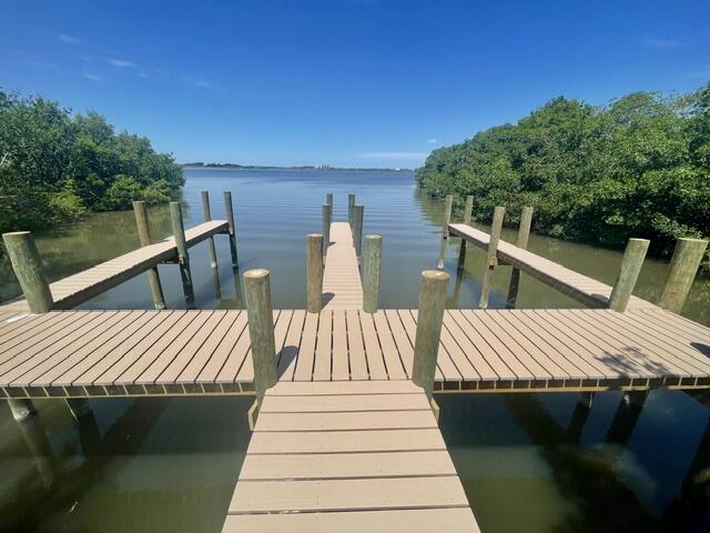1540 Outer Drive Property Photo 2