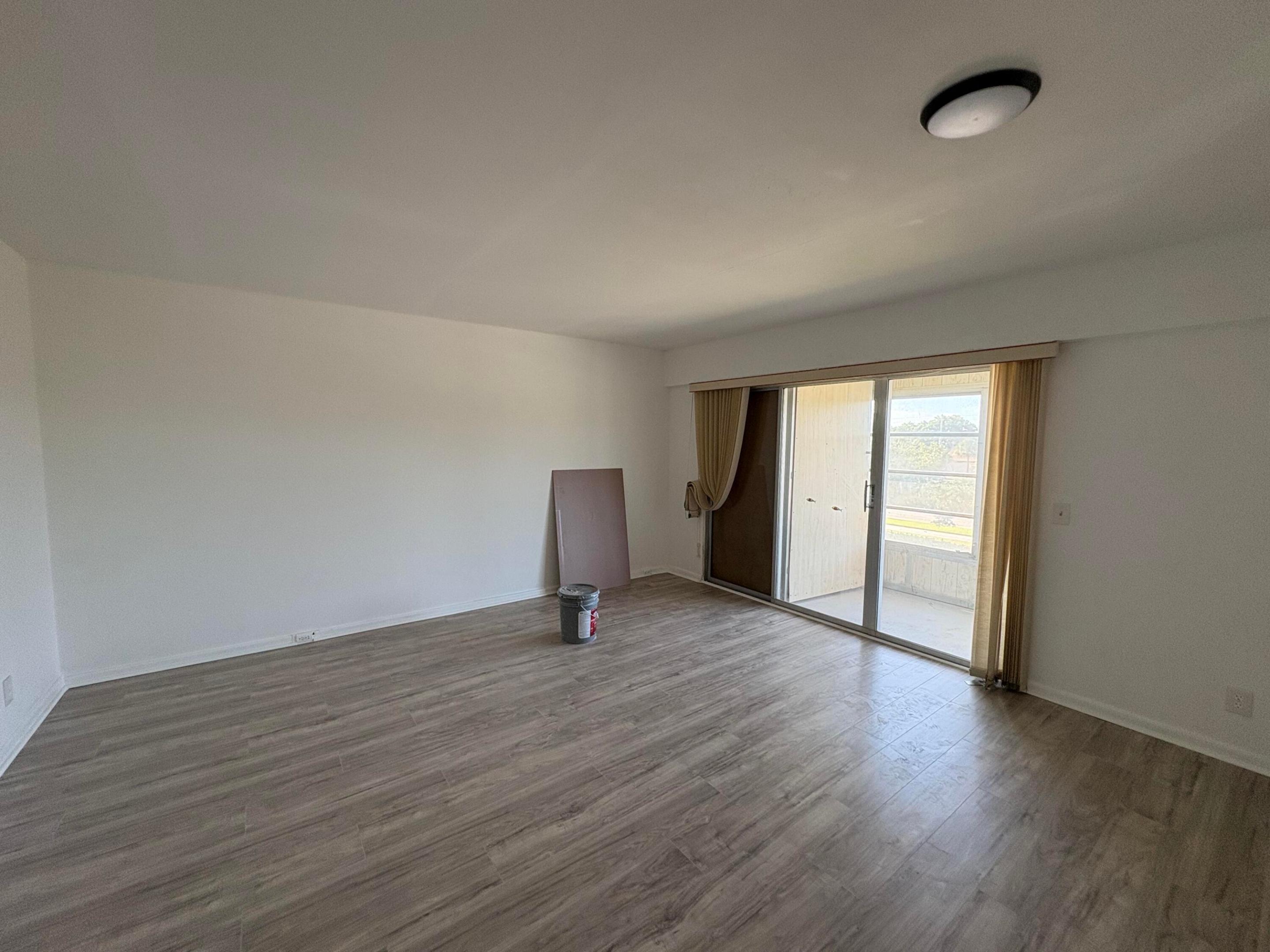 497 Mansfield L Property Photo 5
