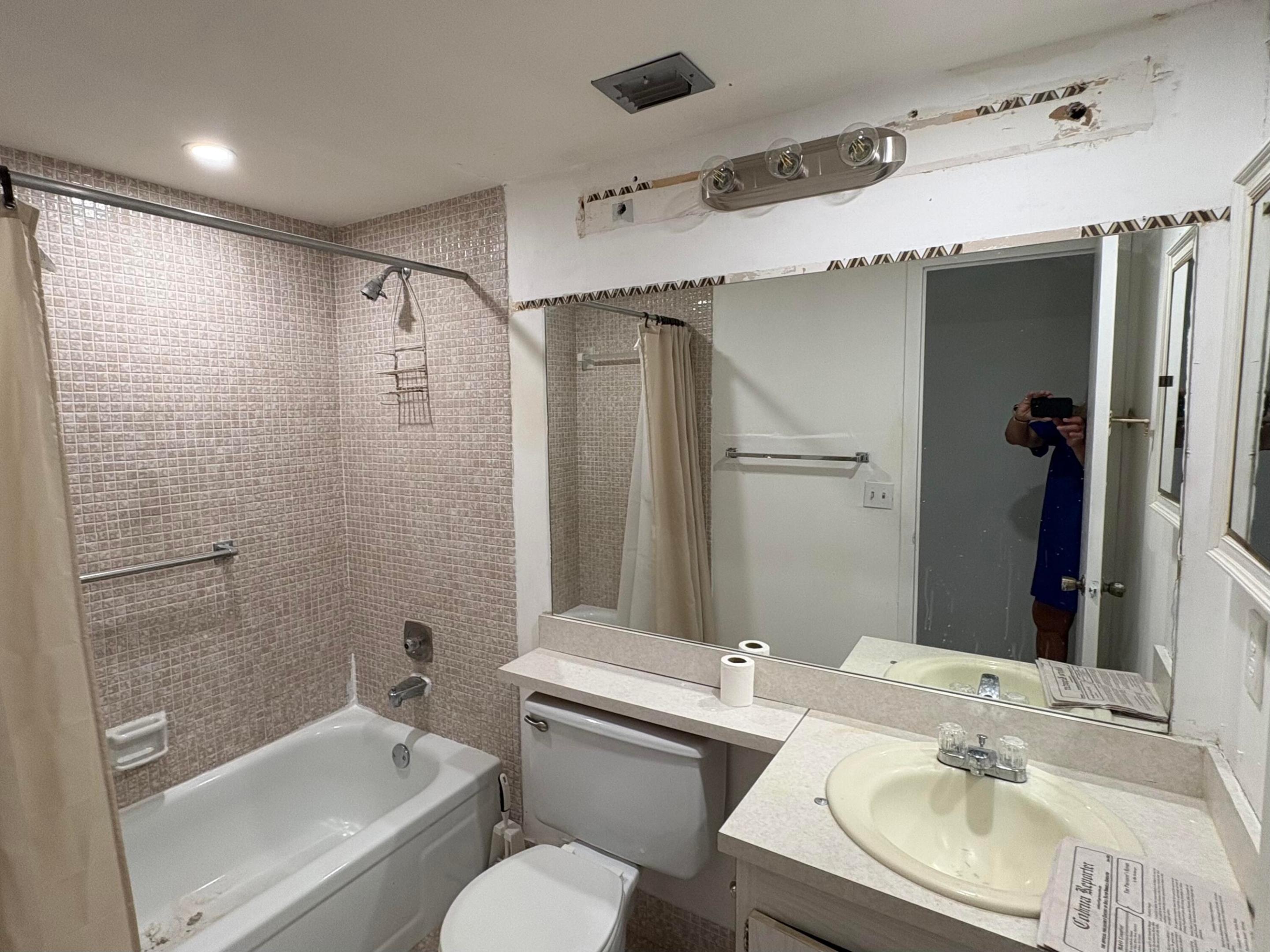 497 Mansfield L Property Photo 6
