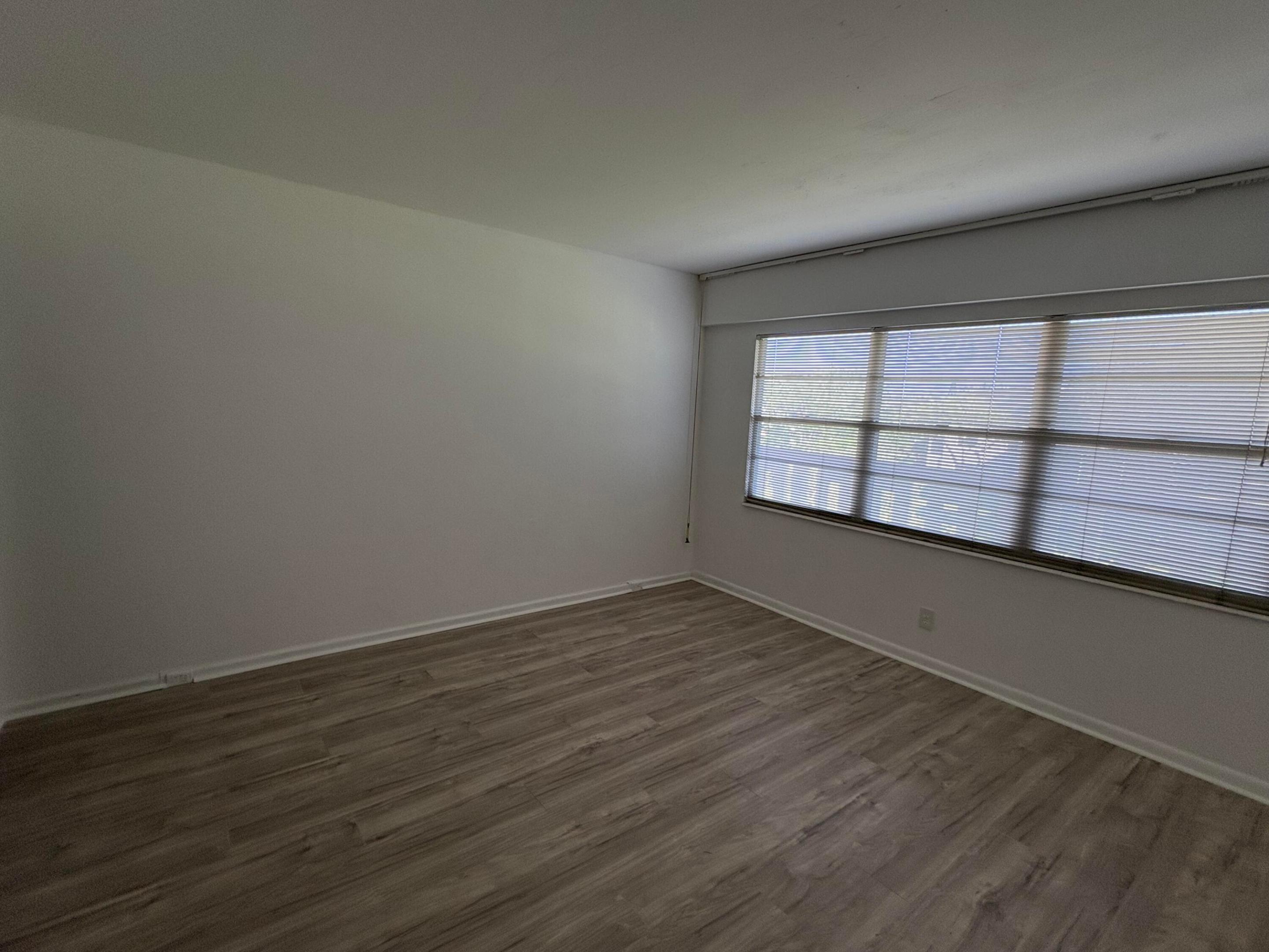497 Mansfield L Property Photo 8