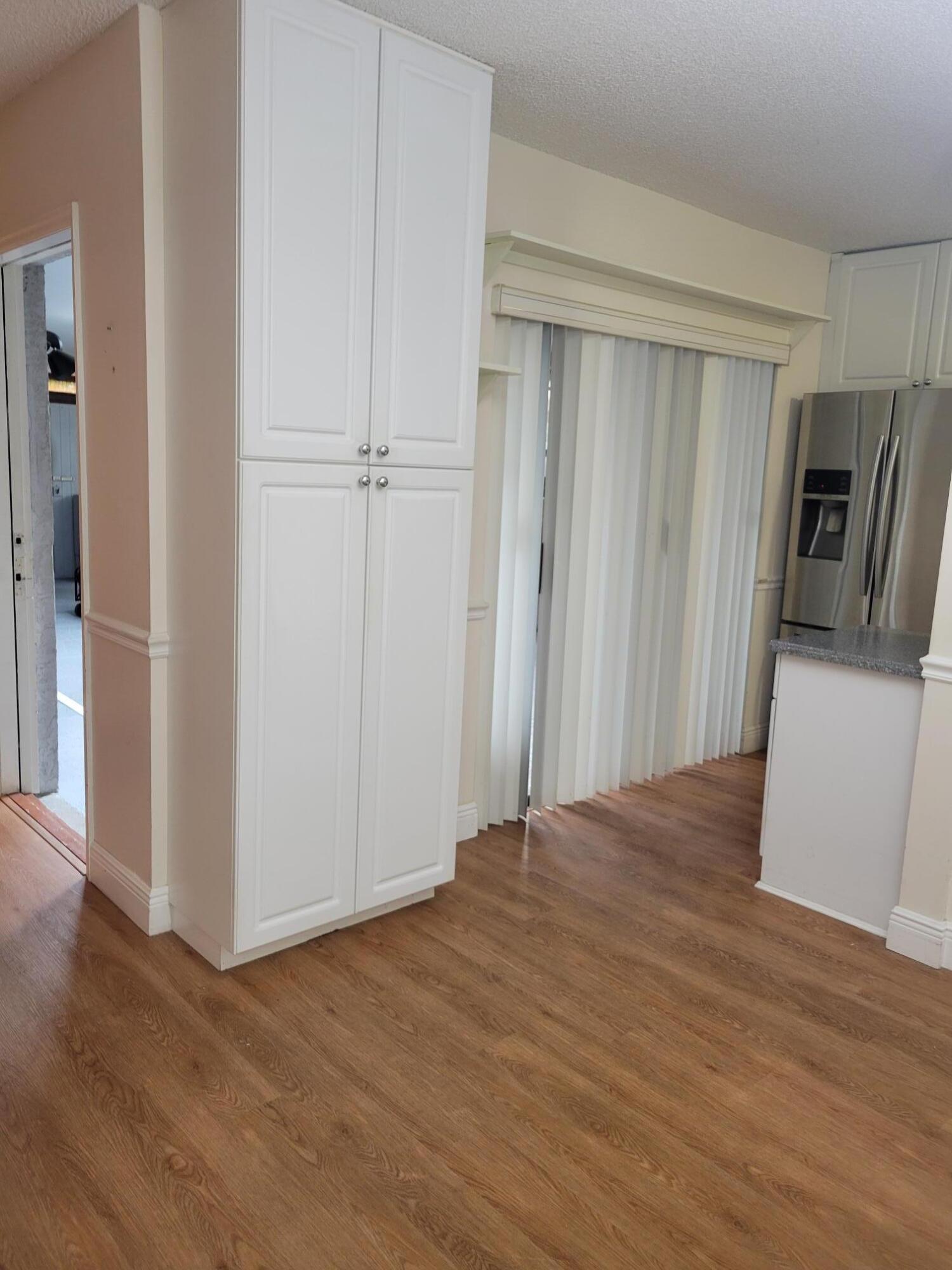 903 Se Camelot Gardens Boulevard Se Property Photo 16