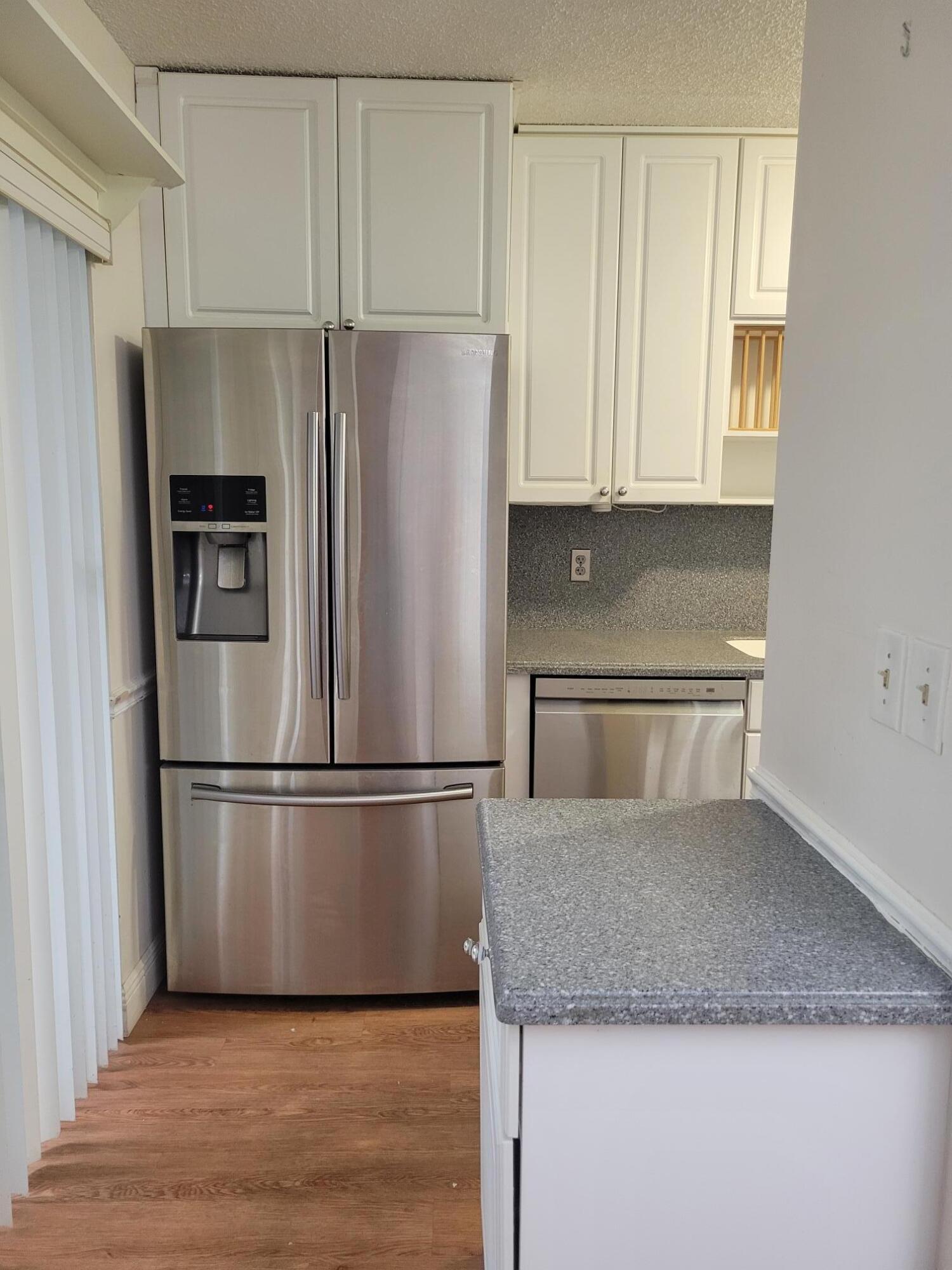 903 Se Camelot Gardens Boulevard Se Property Photo 21