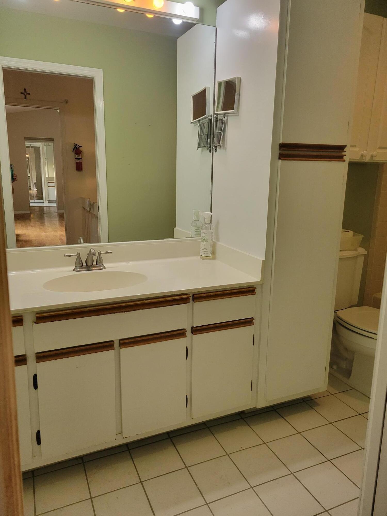 903 Se Camelot Gardens Boulevard Se Property Photo 44