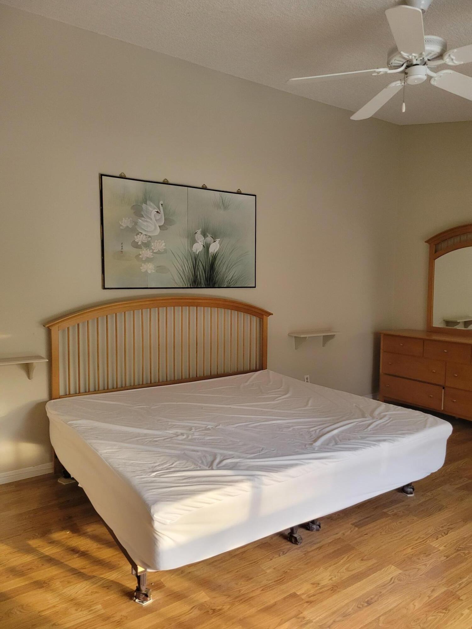 903 Se Camelot Gardens Boulevard Se Property Photo 47