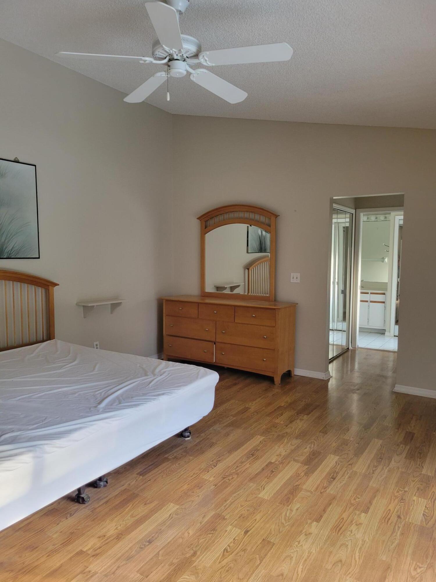 903 Se Camelot Gardens Boulevard Se Property Photo 48