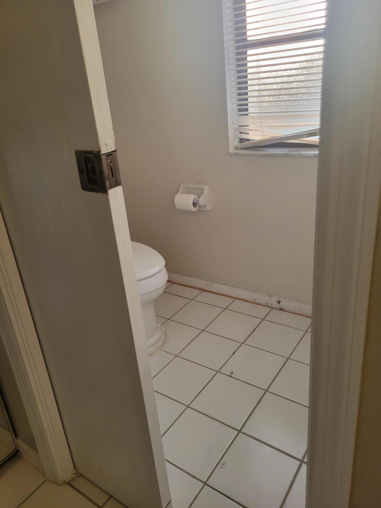 903 Se Camelot Gardens Boulevard Se Property Photo 60