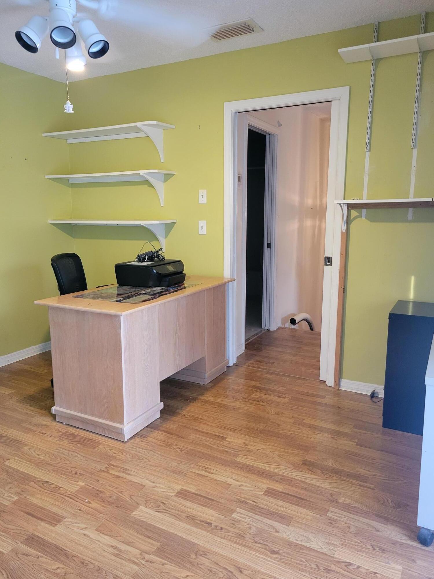 903 Se Camelot Gardens Boulevard Se Property Photo 69