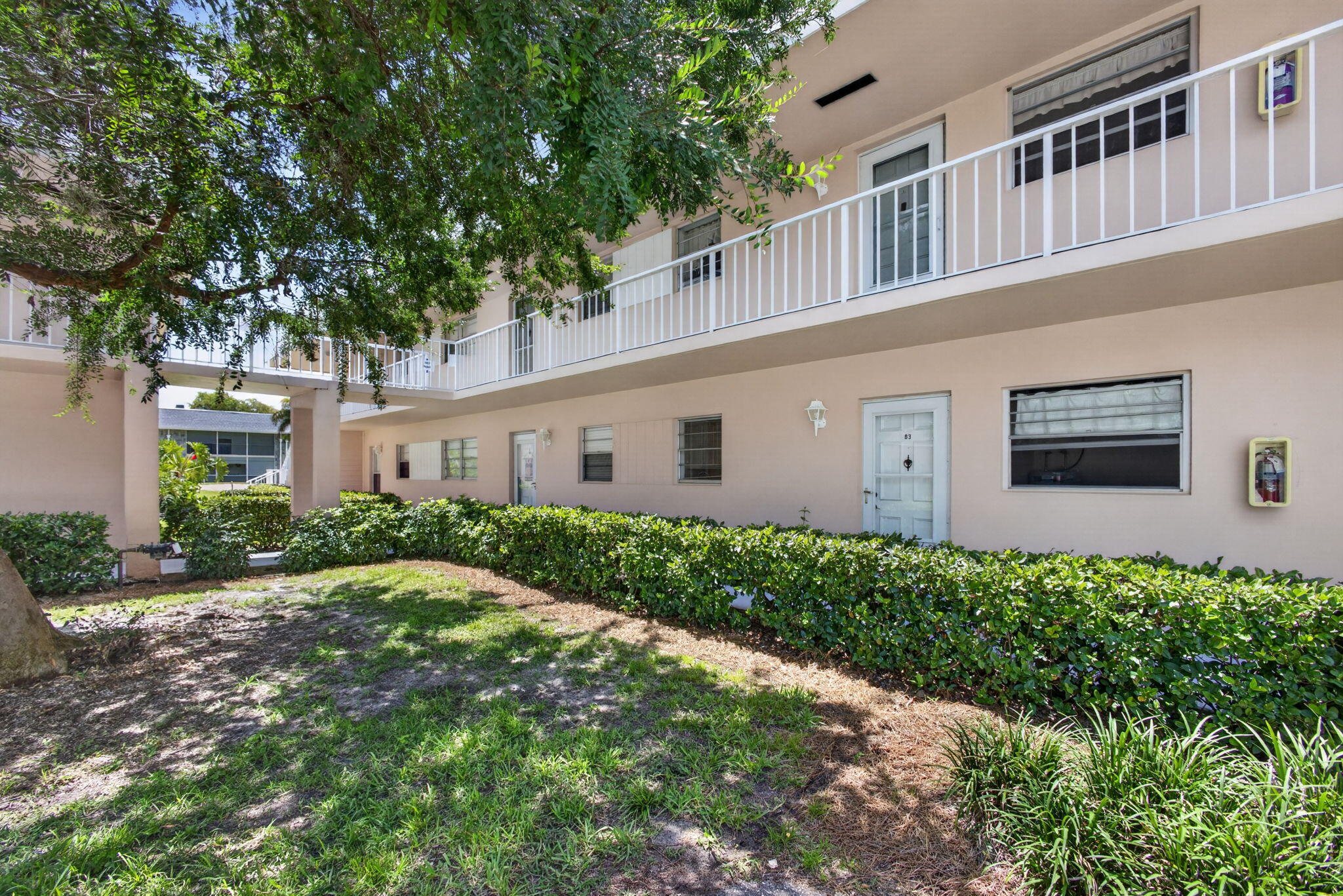 18081 Se Country Club Drive 9-83 Property Photo 1