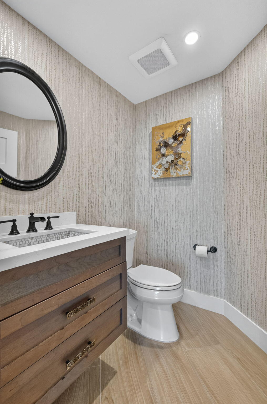 100 S Birch Road 1701a Property Photo 27