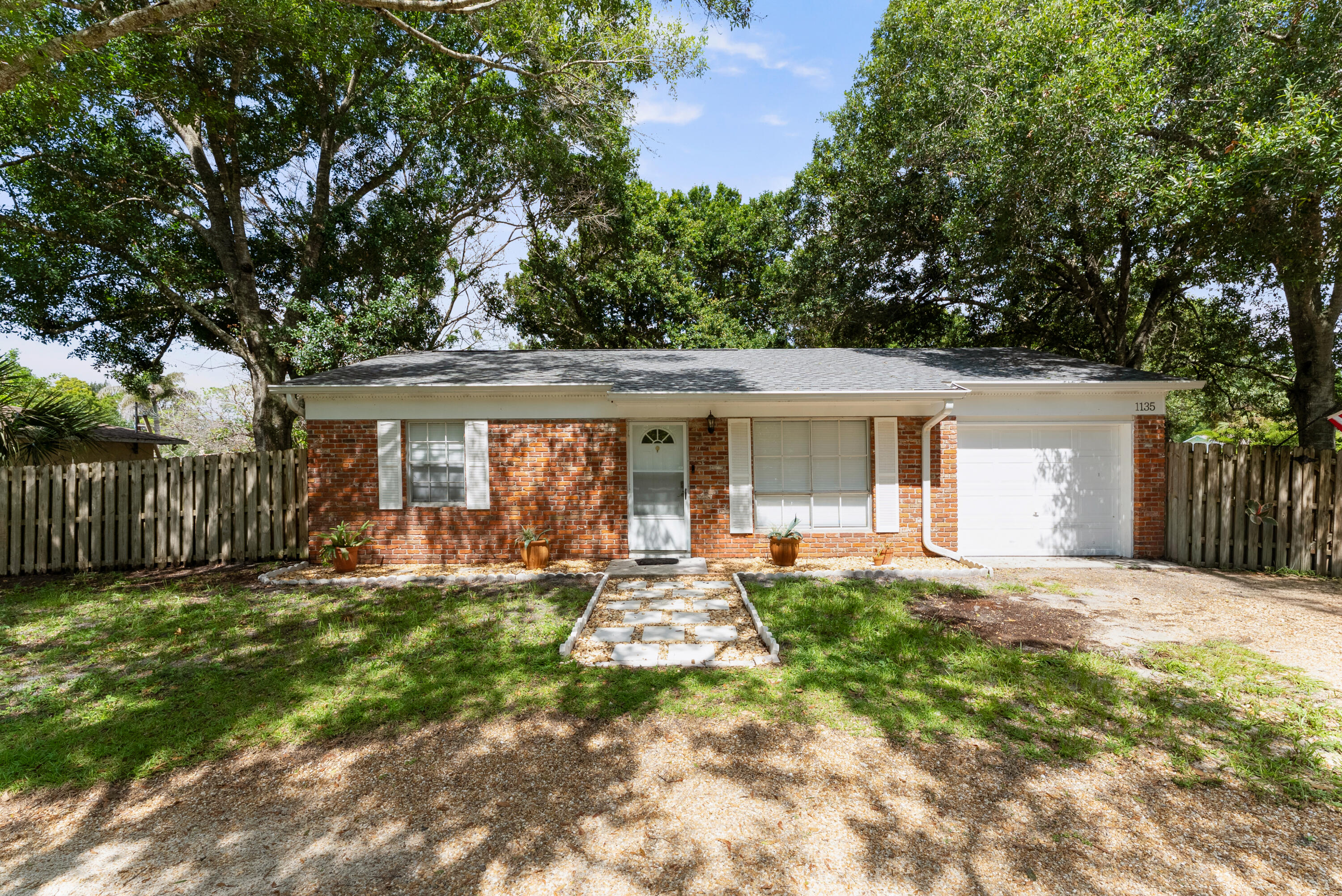 1135 38th Avenue Property Photo 1