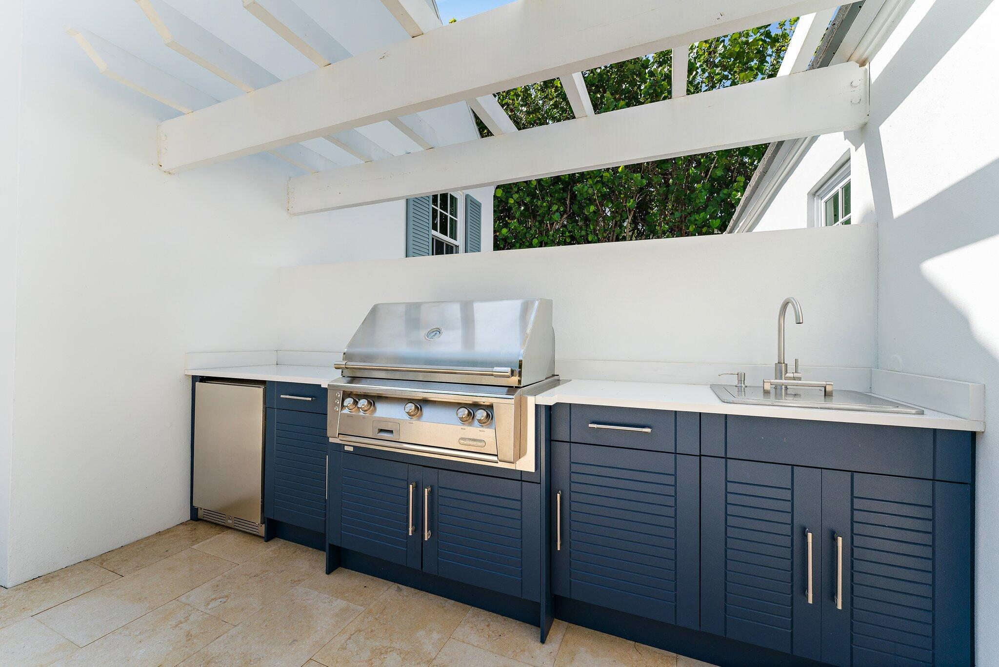 43 N Beach Road Property Photo 15