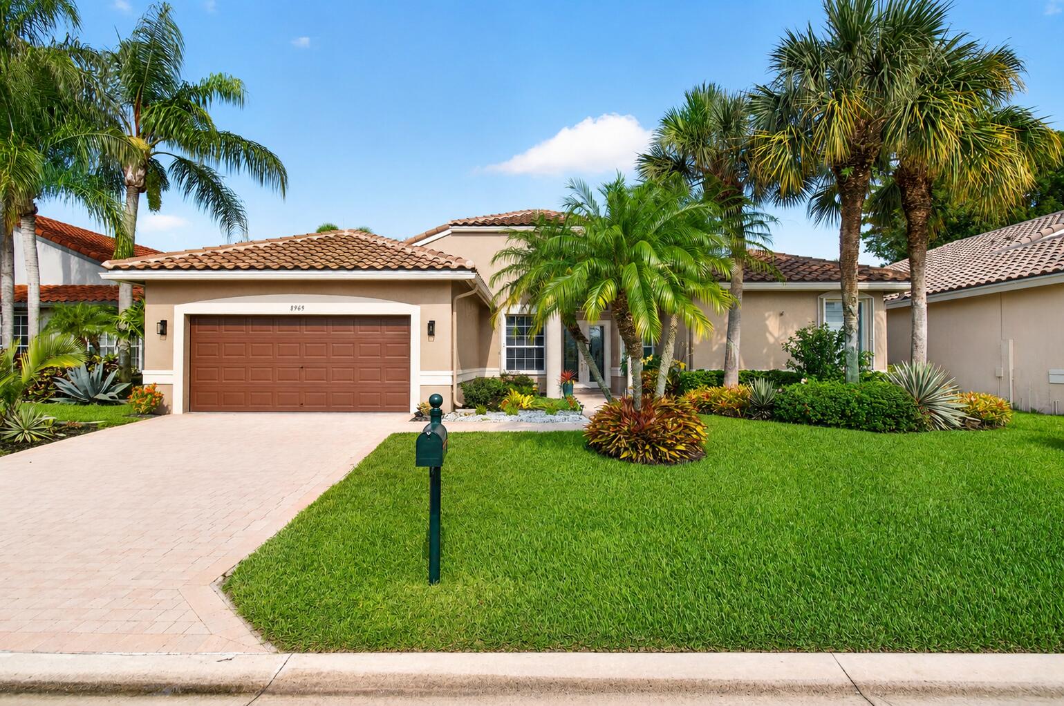 8969 Torcello Way Property Photo 1