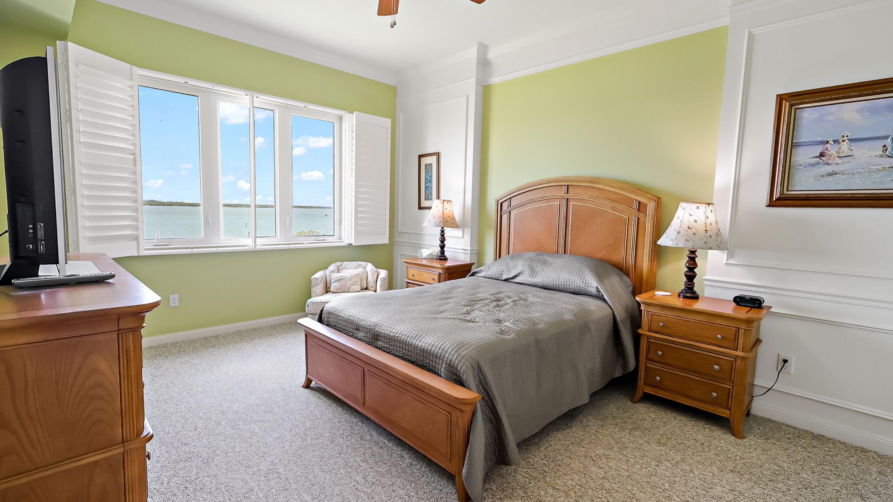 4 E Harbour Isle Drive E Ph04 Property Photo 12