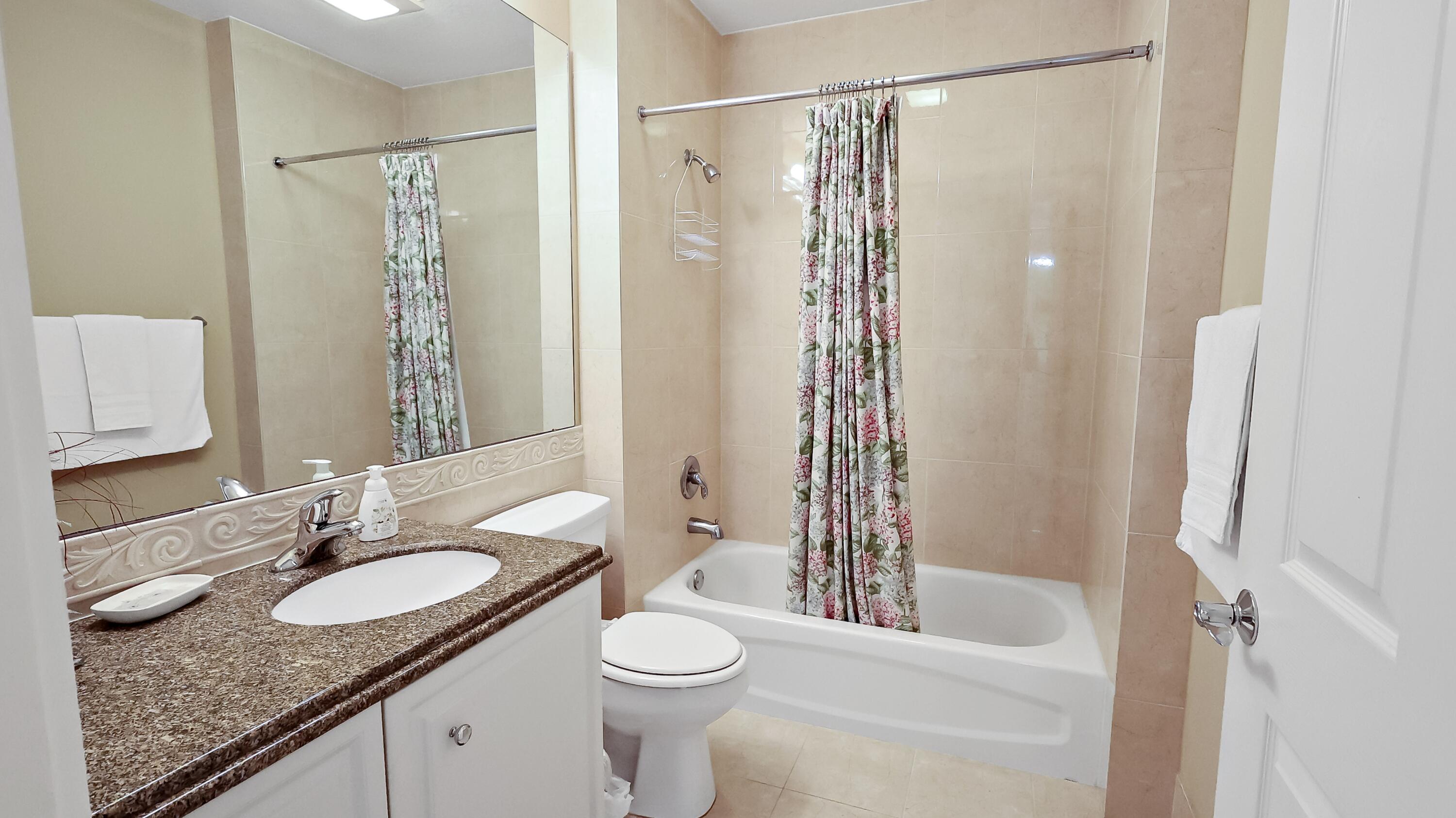 4 E Harbour Isle Drive E Ph04 Property Photo 23
