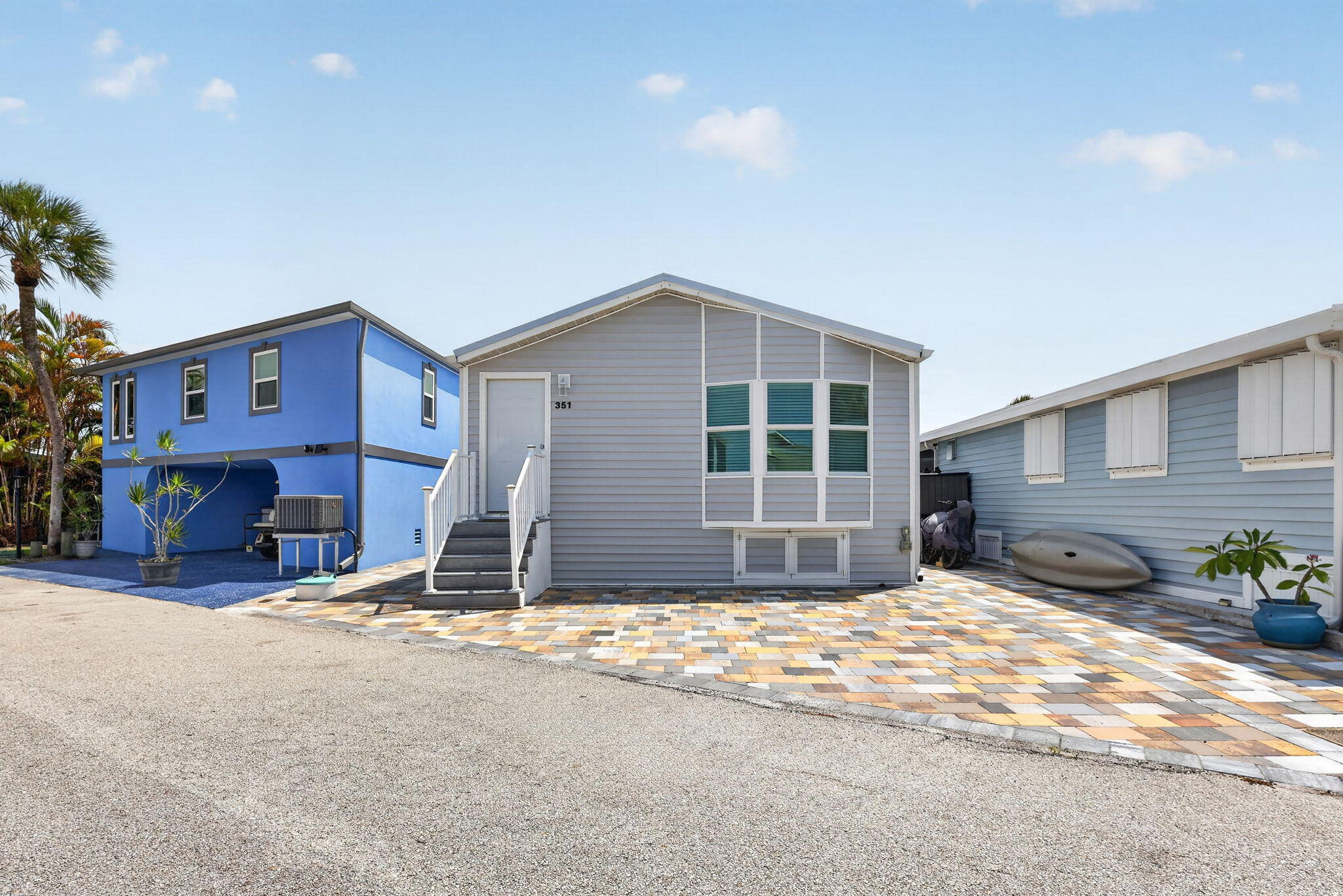 351 Nettles Boulevard Property Photo 14
