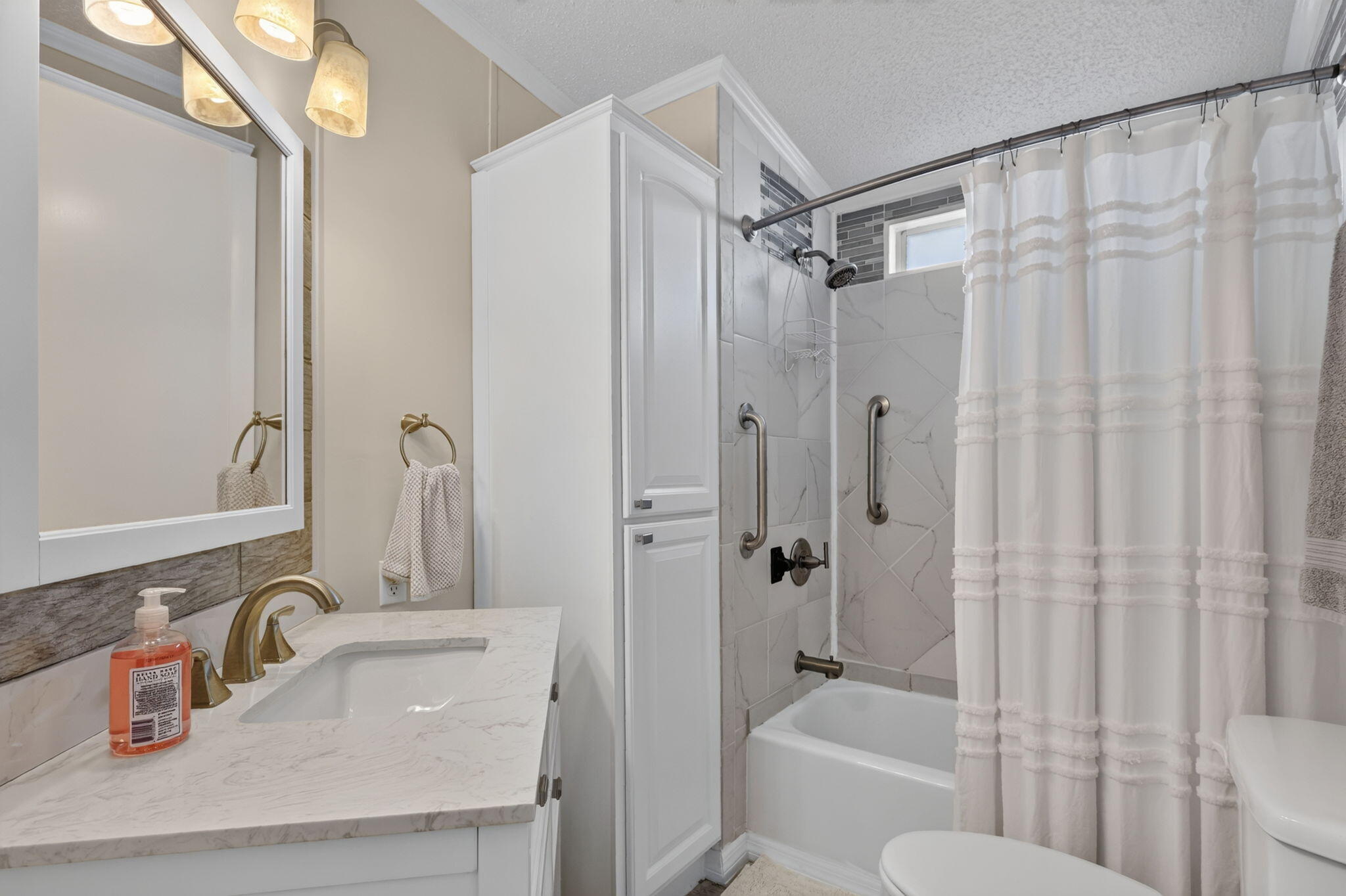 351 Nettles Boulevard Property Photo 21