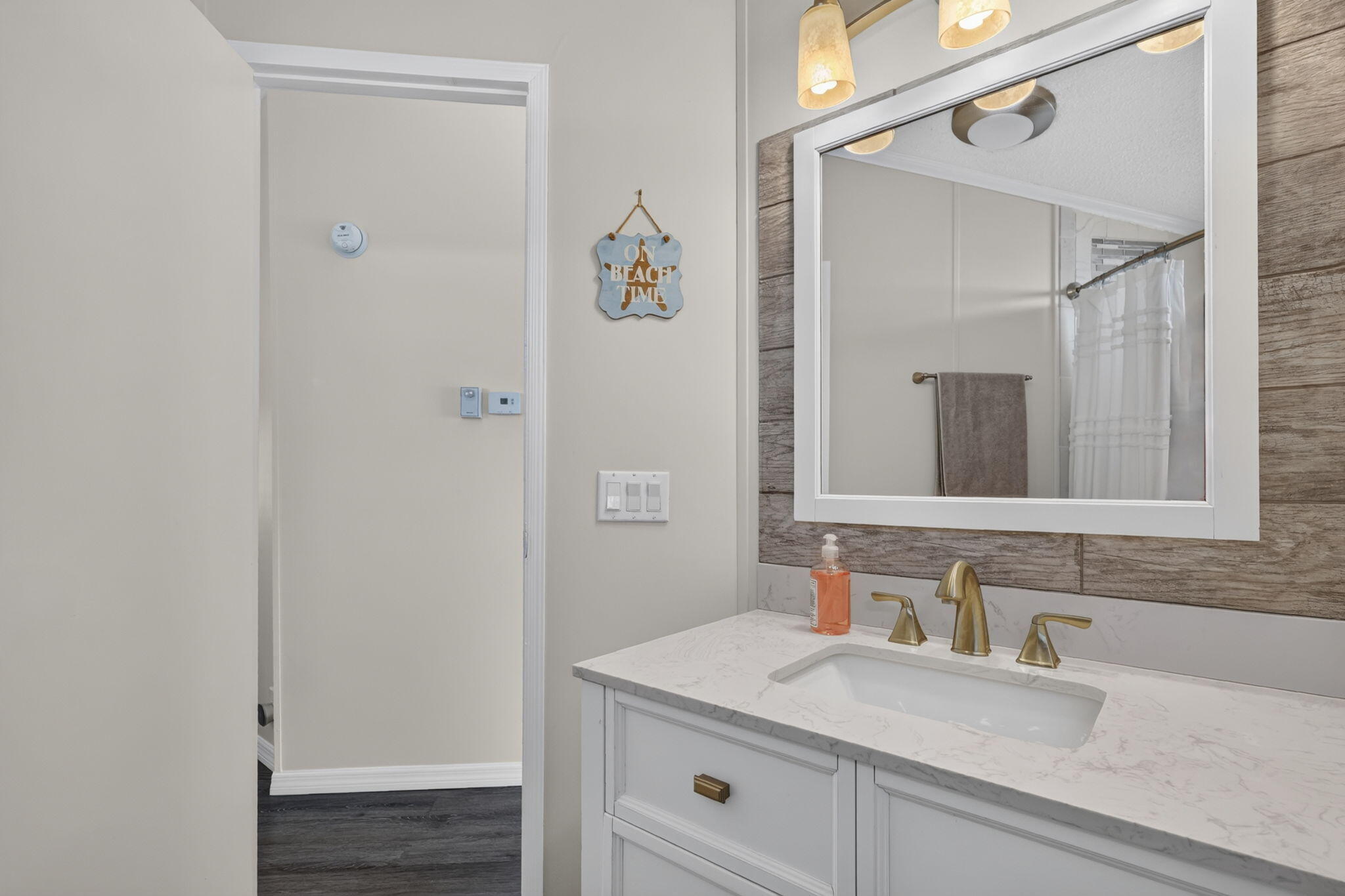 351 Nettles Boulevard Property Photo 22