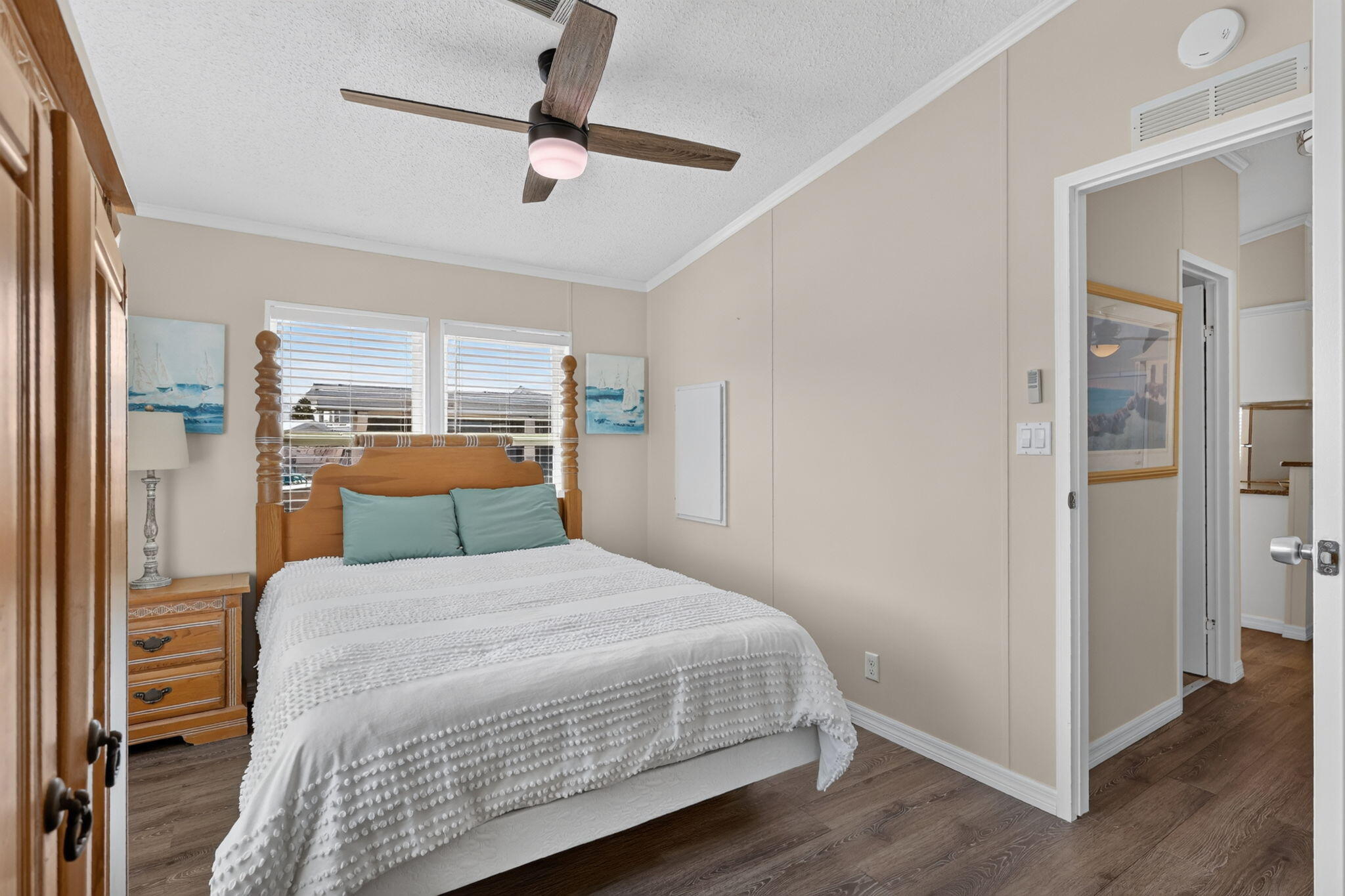 351 Nettles Boulevard Property Photo 25