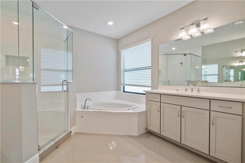 12175 N Baypoint Circle Property Photo 8